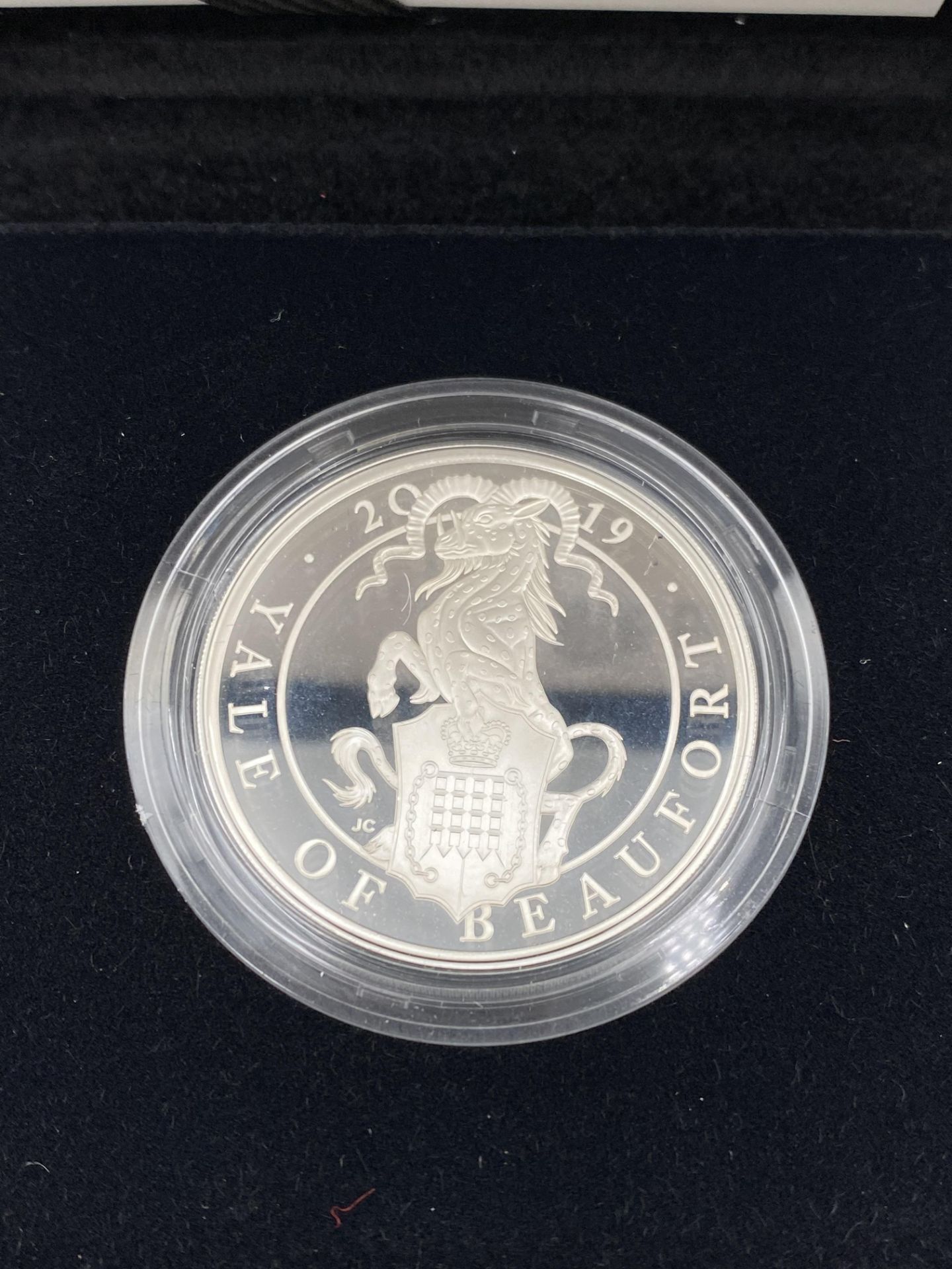 Royal Mint Queen's Beasts Yale of Beaufort 2019 one ounce silver proof coin - Image 3 of 4