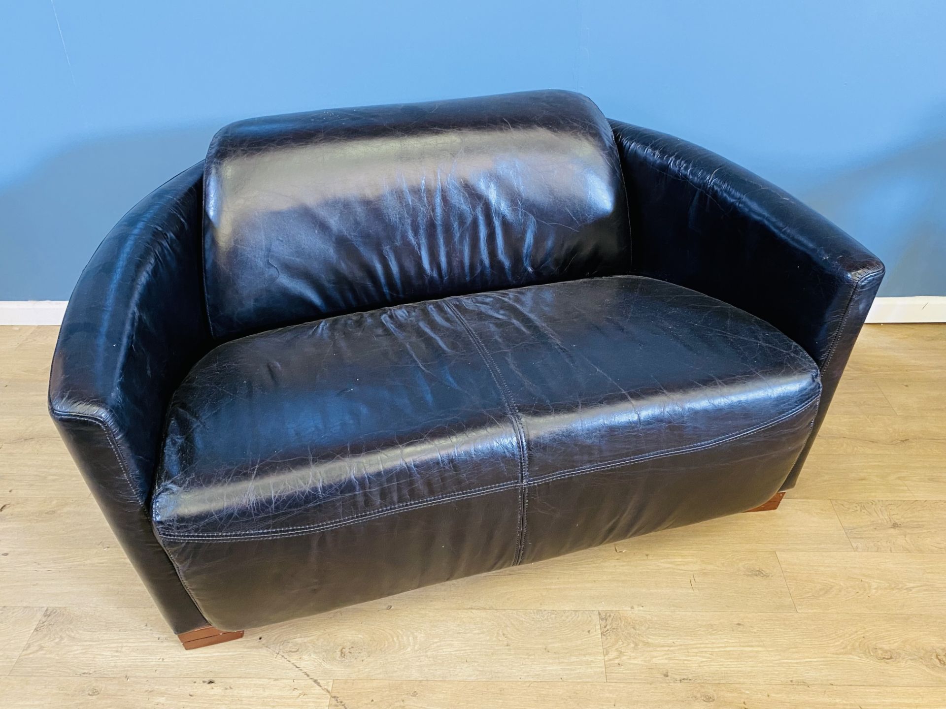 Leather art deco style settee - Image 5 of 5