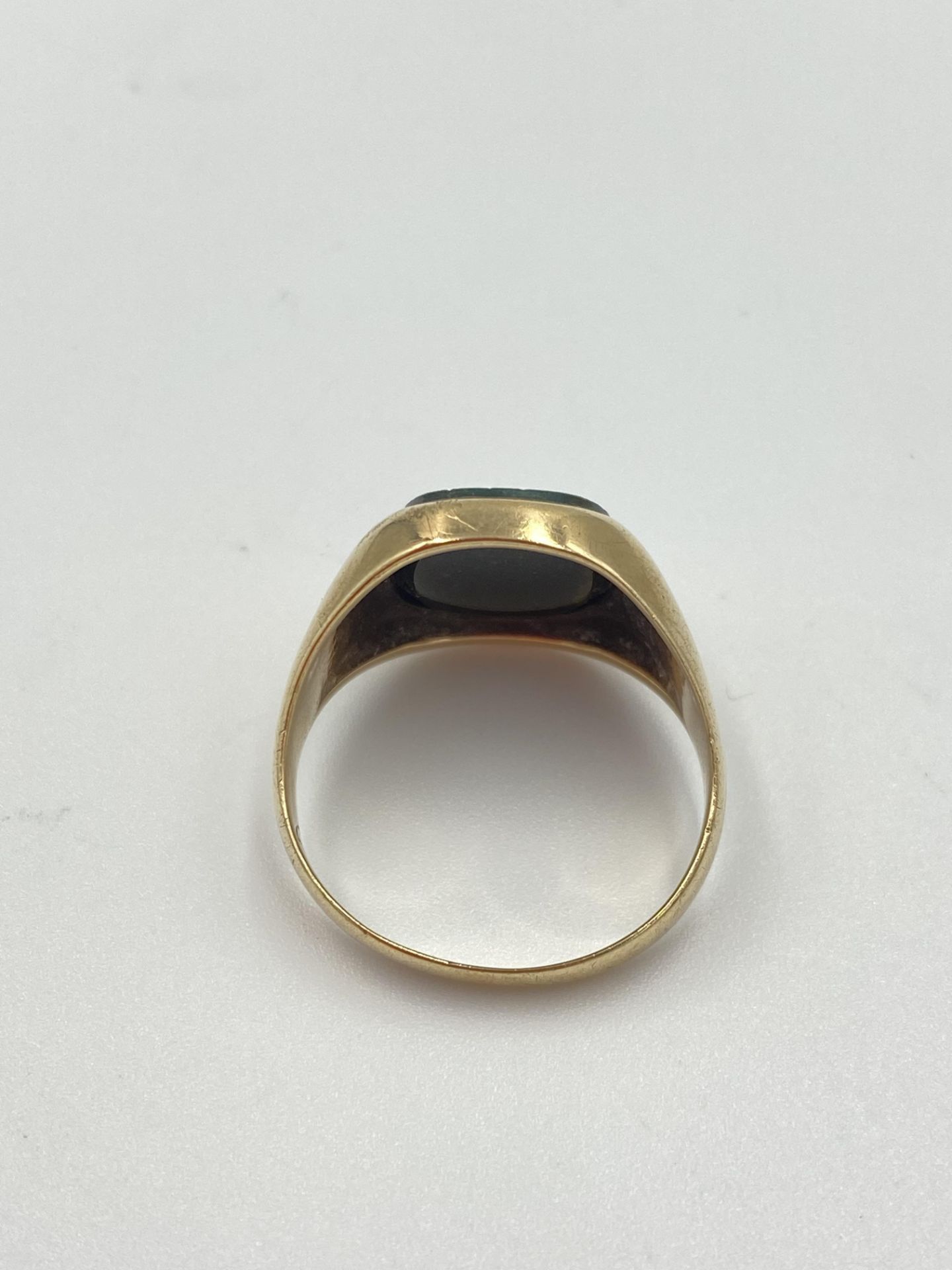 9ct gold and agate ring - Image 4 of 5