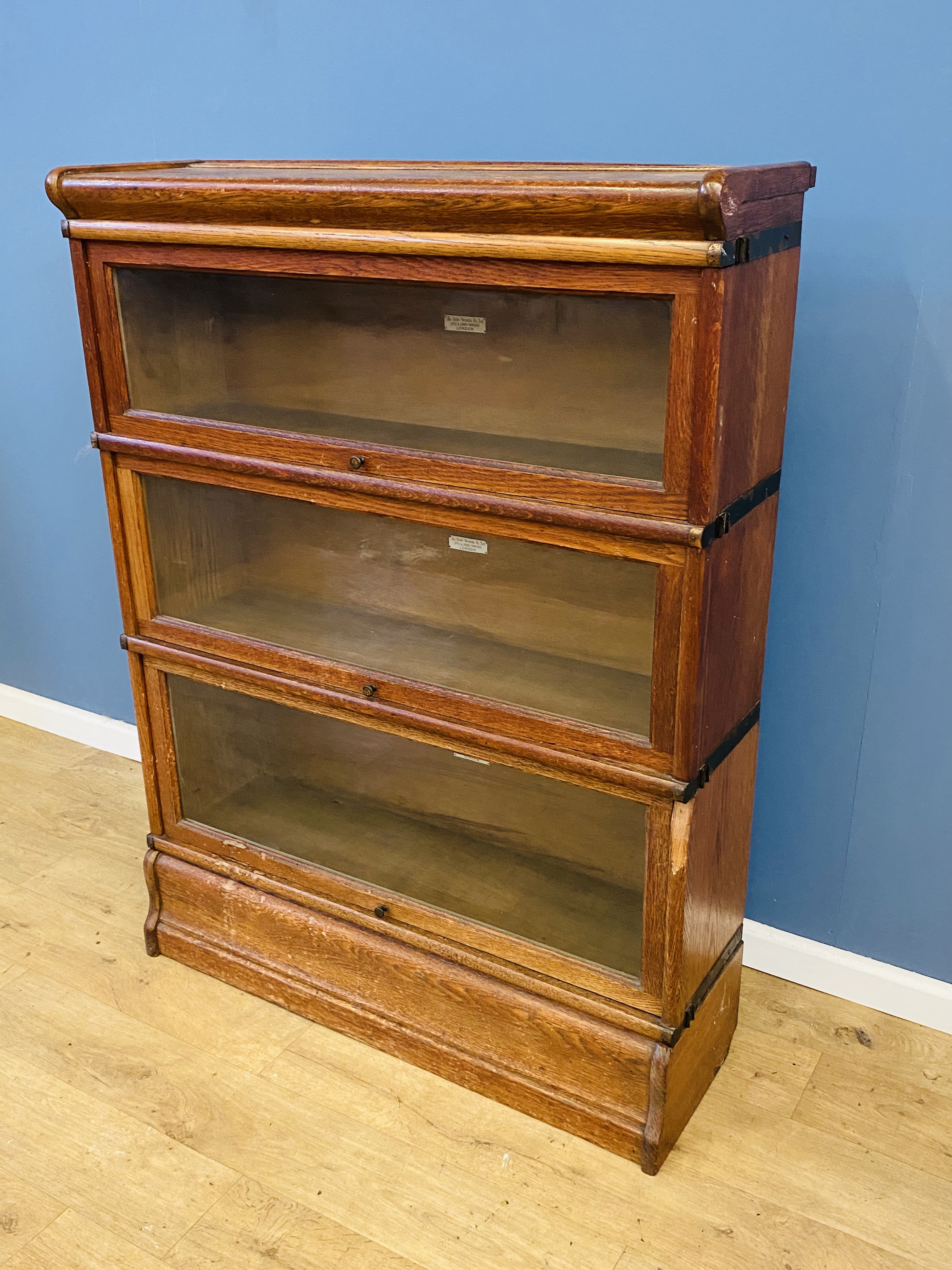 Three tier Globe-Wernicke bookcase - Image 3 of 5