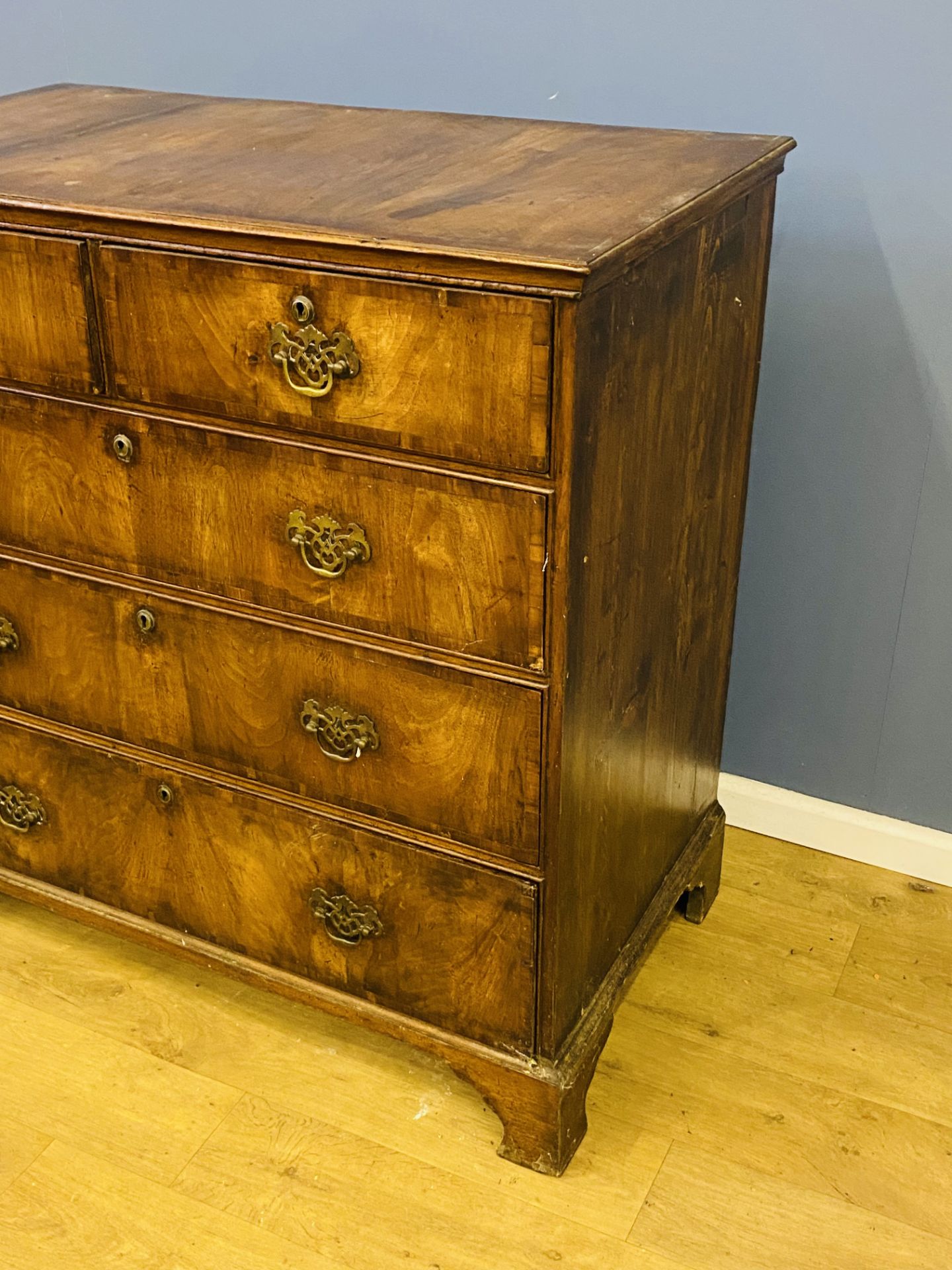 19th century mahogany veneer chest of drawers - Image 3 of 5