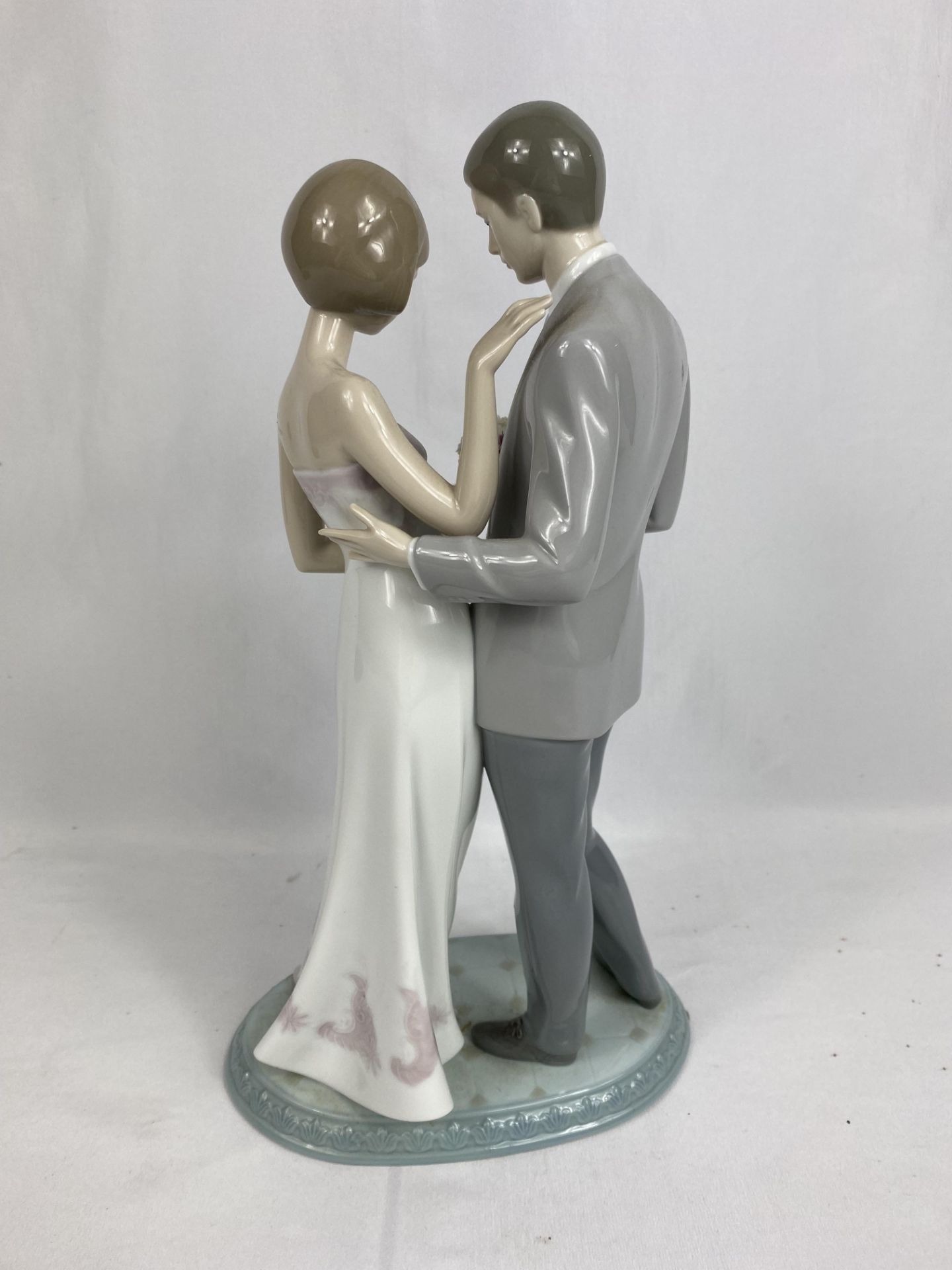 Lladro figurine, Declaration of Love - Image 3 of 5
