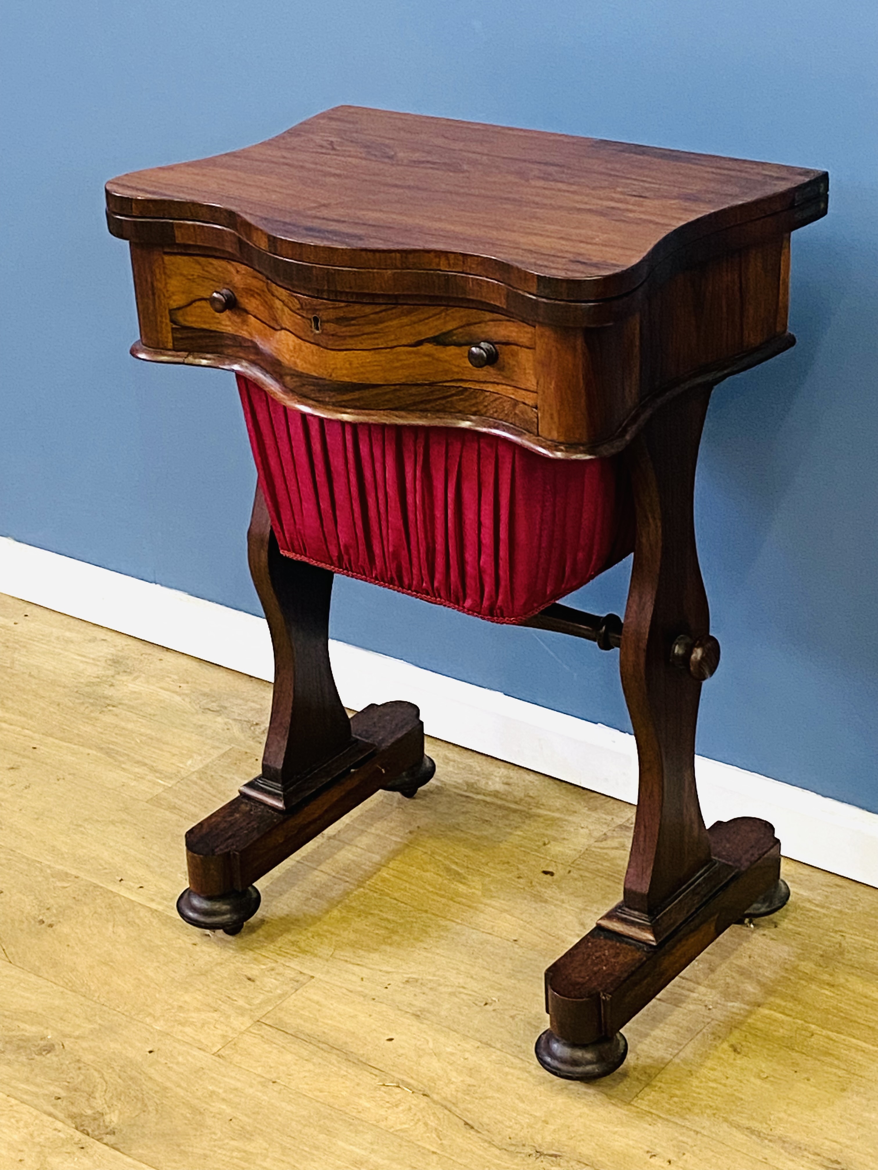 Rosewood veneer games table - Image 3 of 5