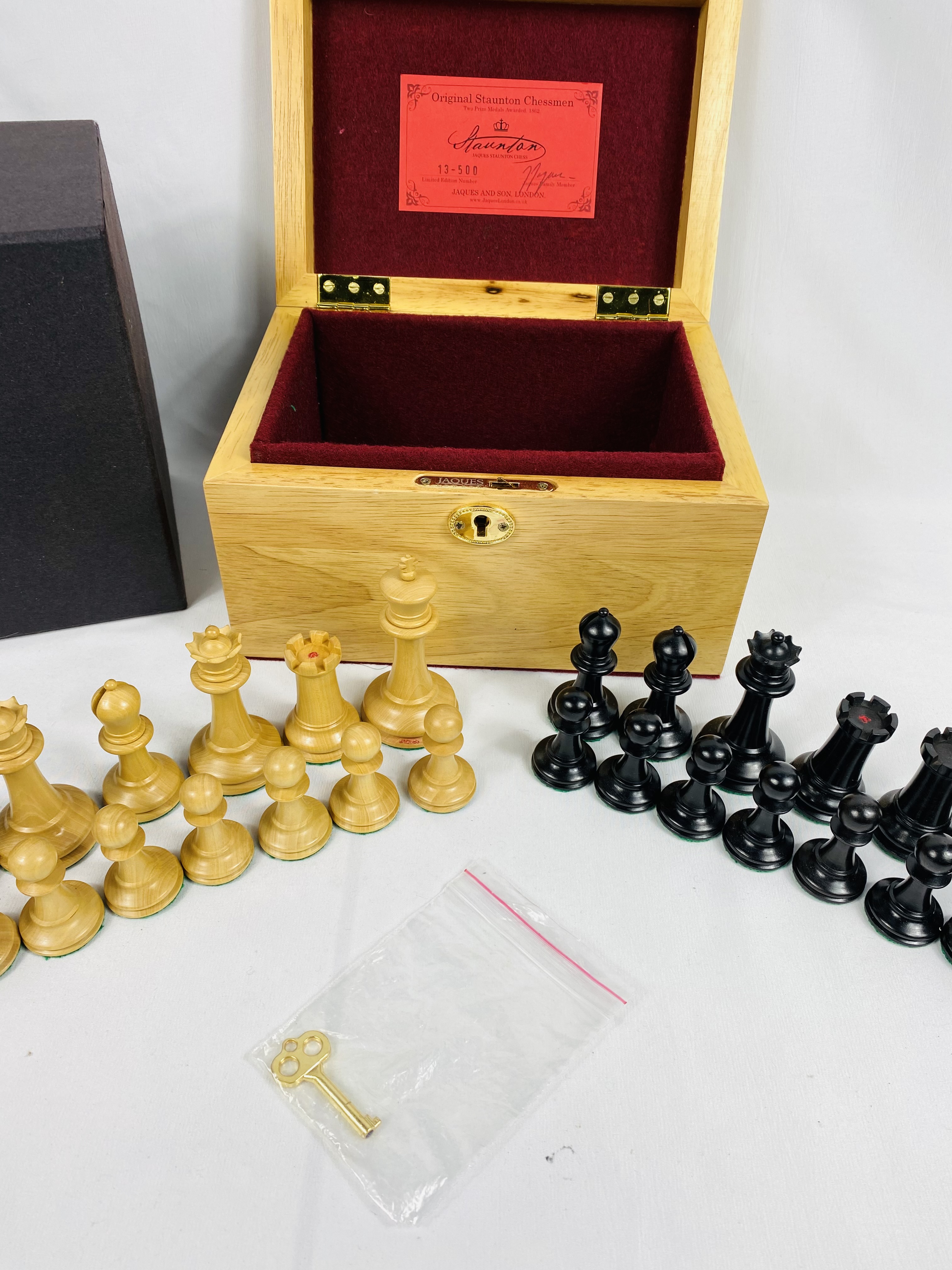 Jacque and Son Staunton limited edition chess set - Image 5 of 5
