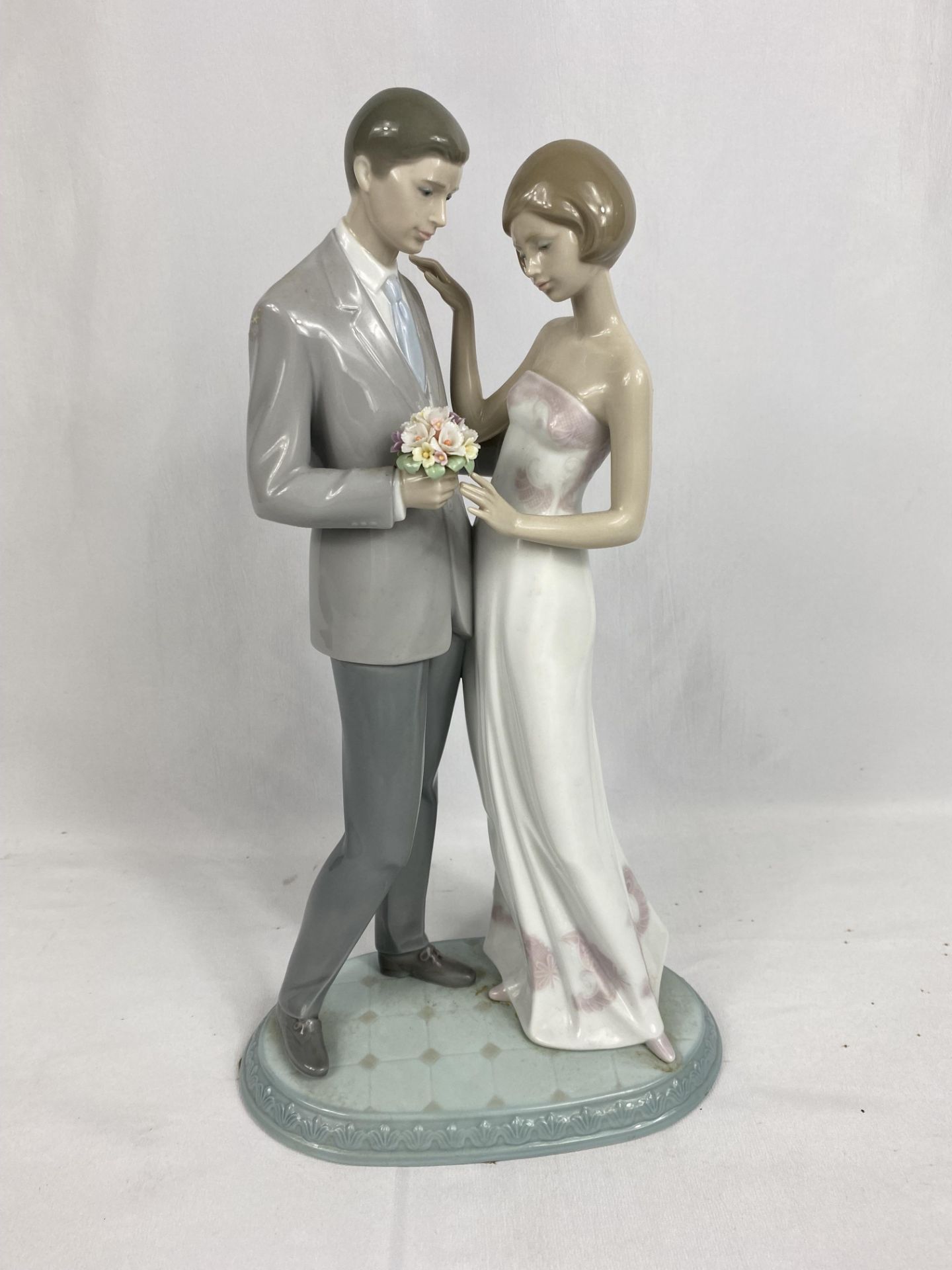 Lladro figurine, Declaration of Love