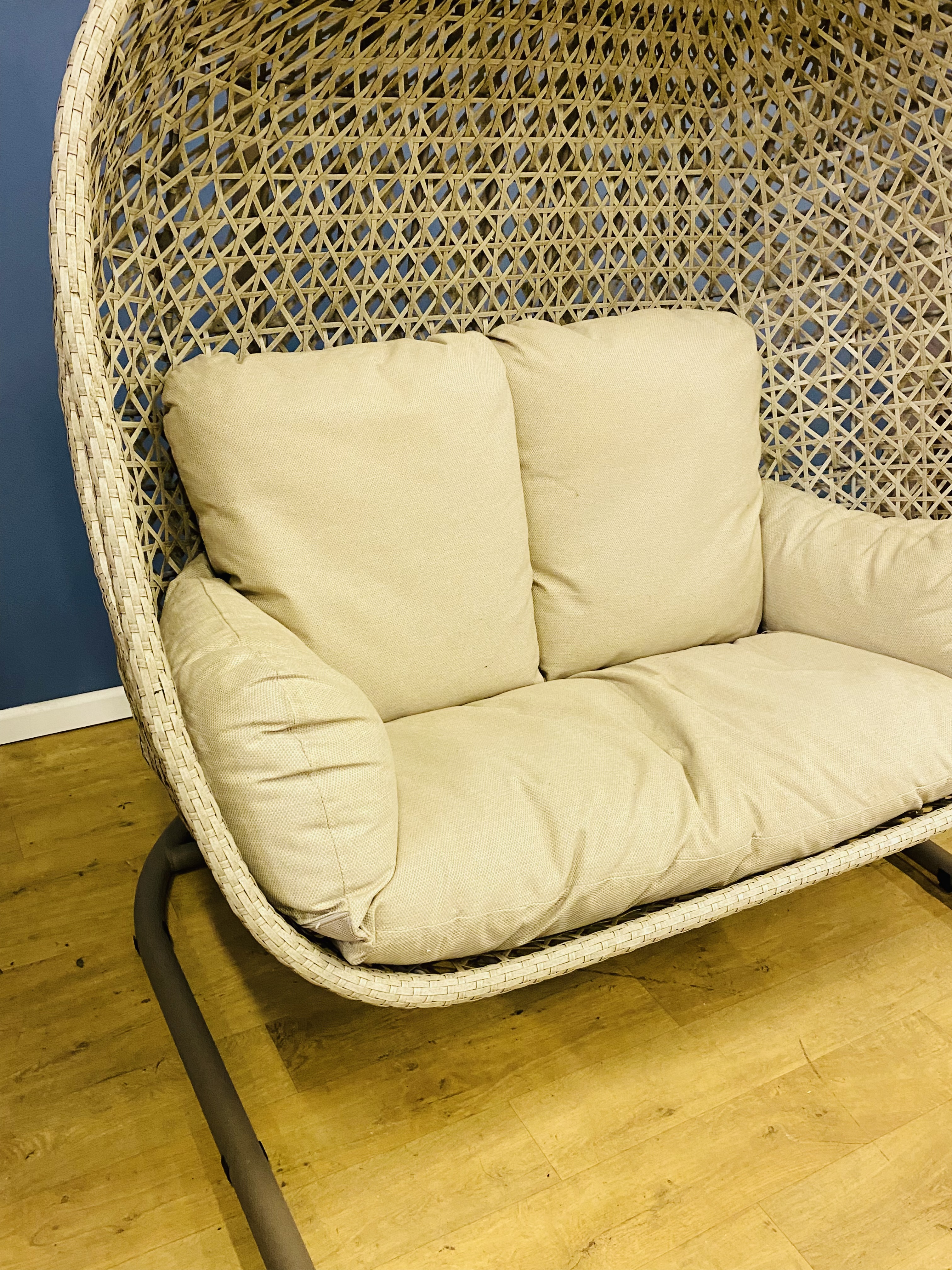 Faux rattan double egg style hanging chair - Image 4 of 6