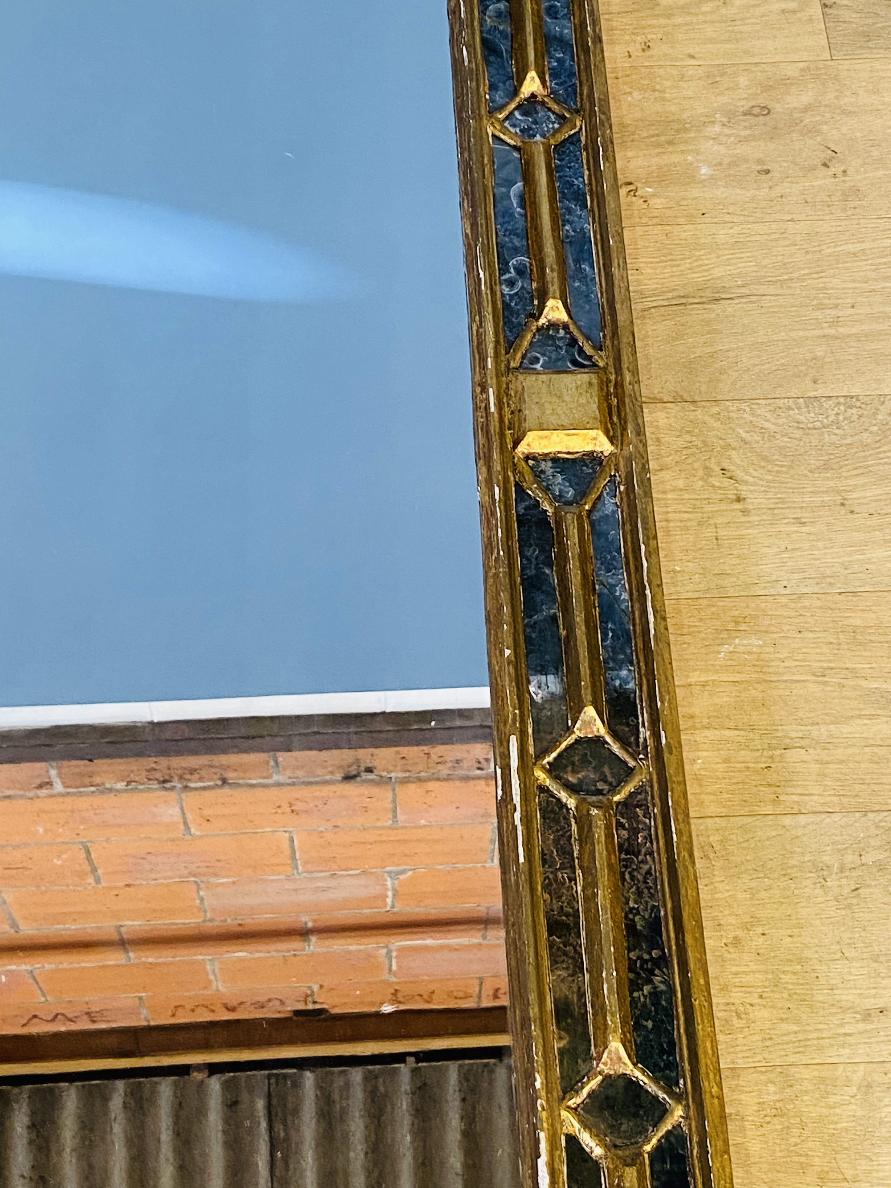 Gilt framed pillar mirror. From the Estate of Dame Mary Quant - Image 4 of 4