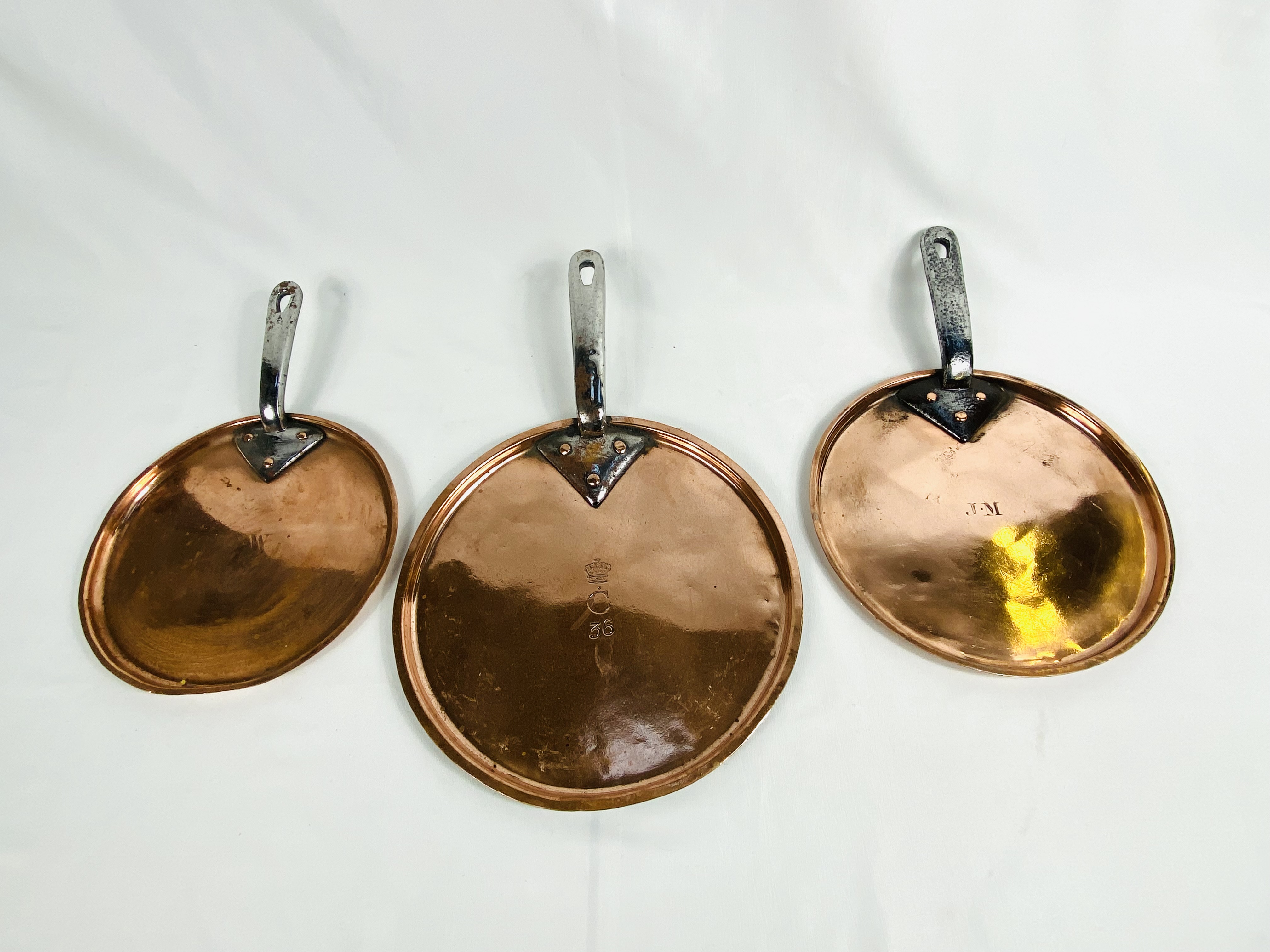 Three Victorian copper saucepan lids with steel handles - Image 3 of 3