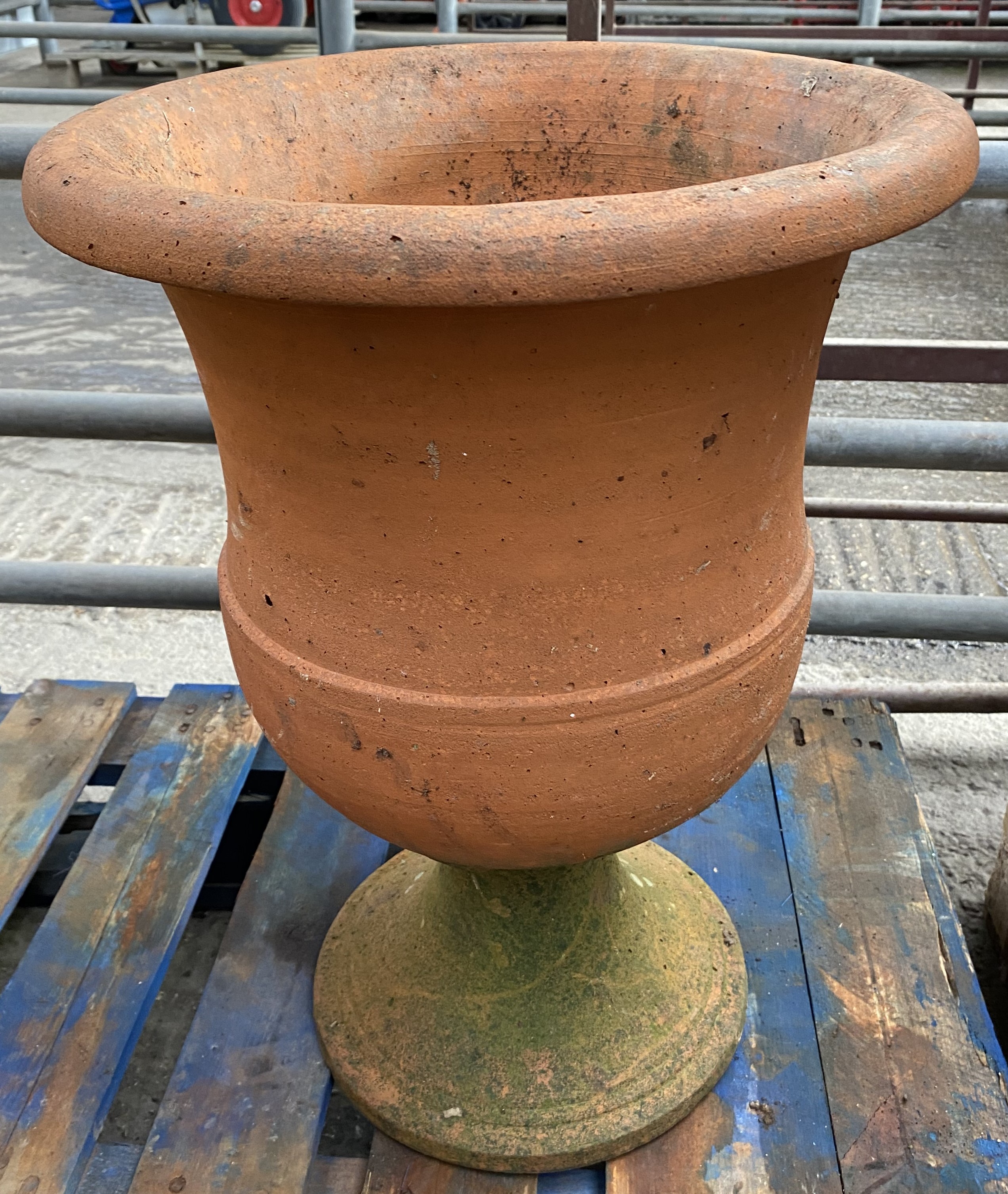 Terracotta urn planter. From the Estate of Dame Mary Quant - Image 2 of 4