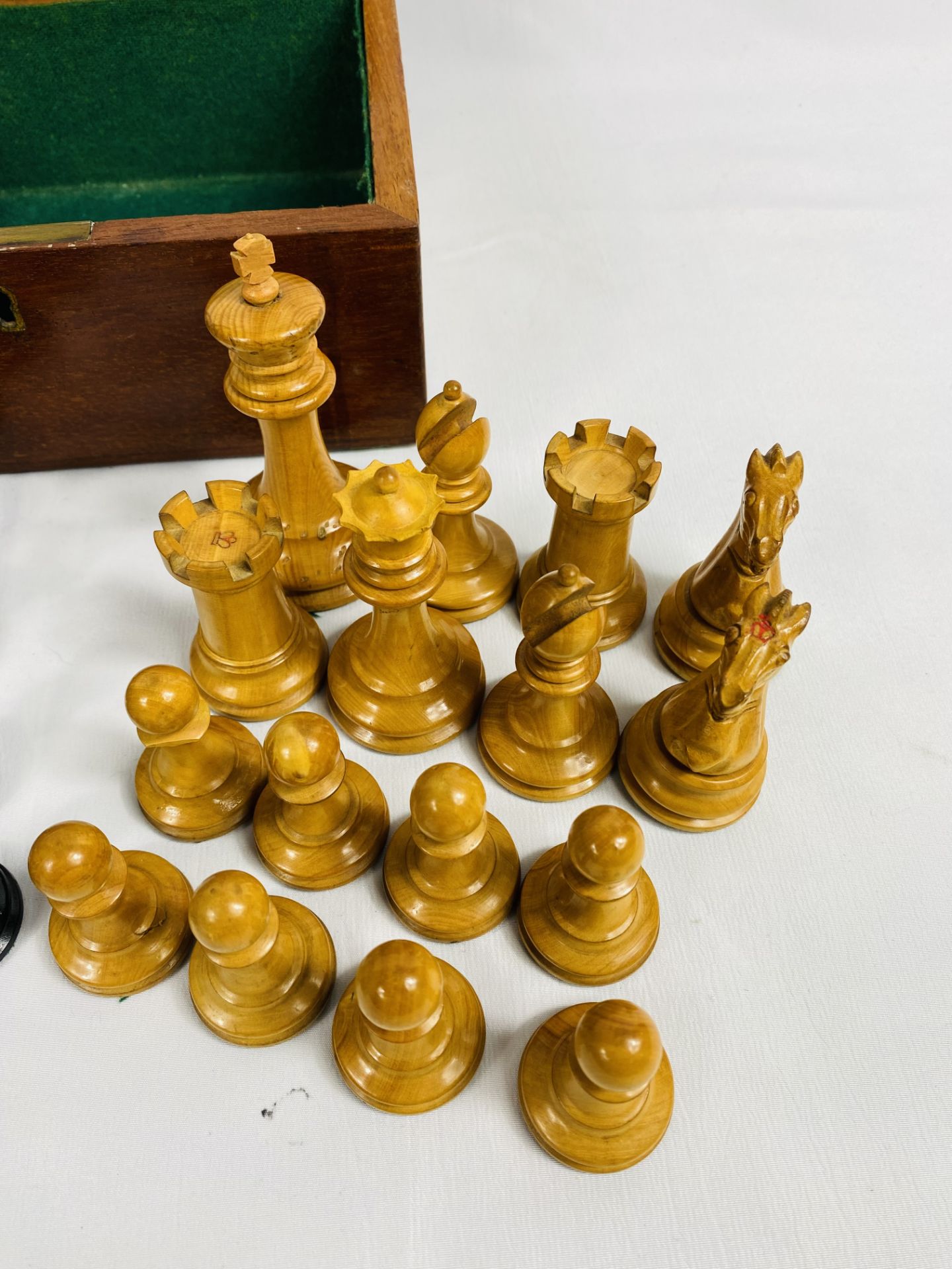 Jacques and Son Staunton style chess set - Image 5 of 6