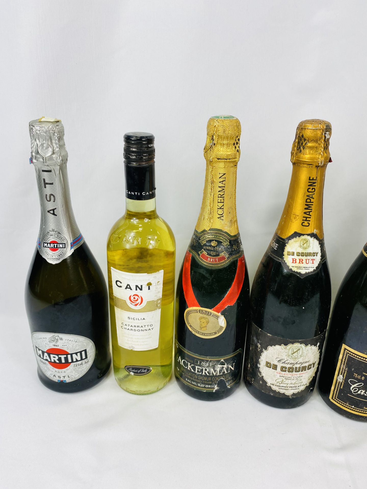 Eight bottles of wine and sparkling wine - Image 4 of 4