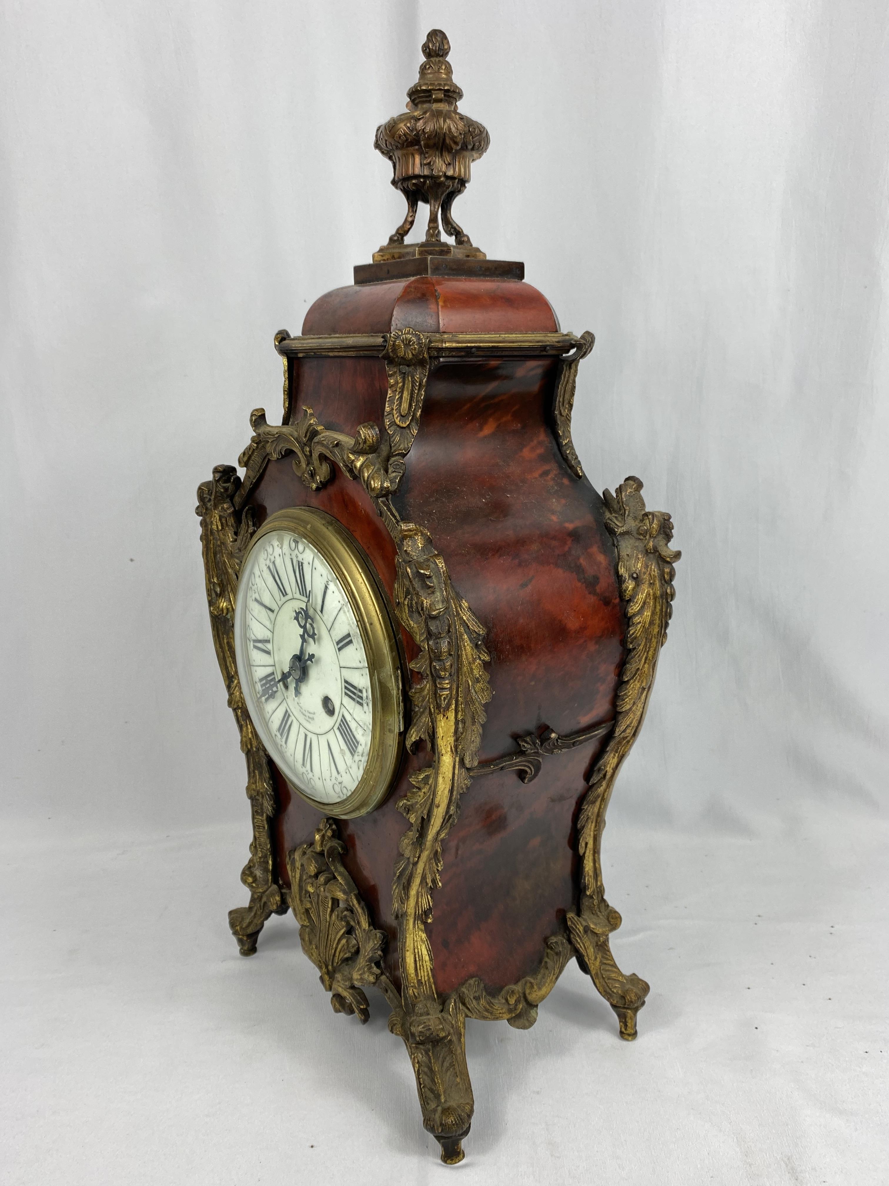 French Palais Royal wood and ormolu mantel clock. From the Estate of Dame Mary Quant - Image 3 of 12