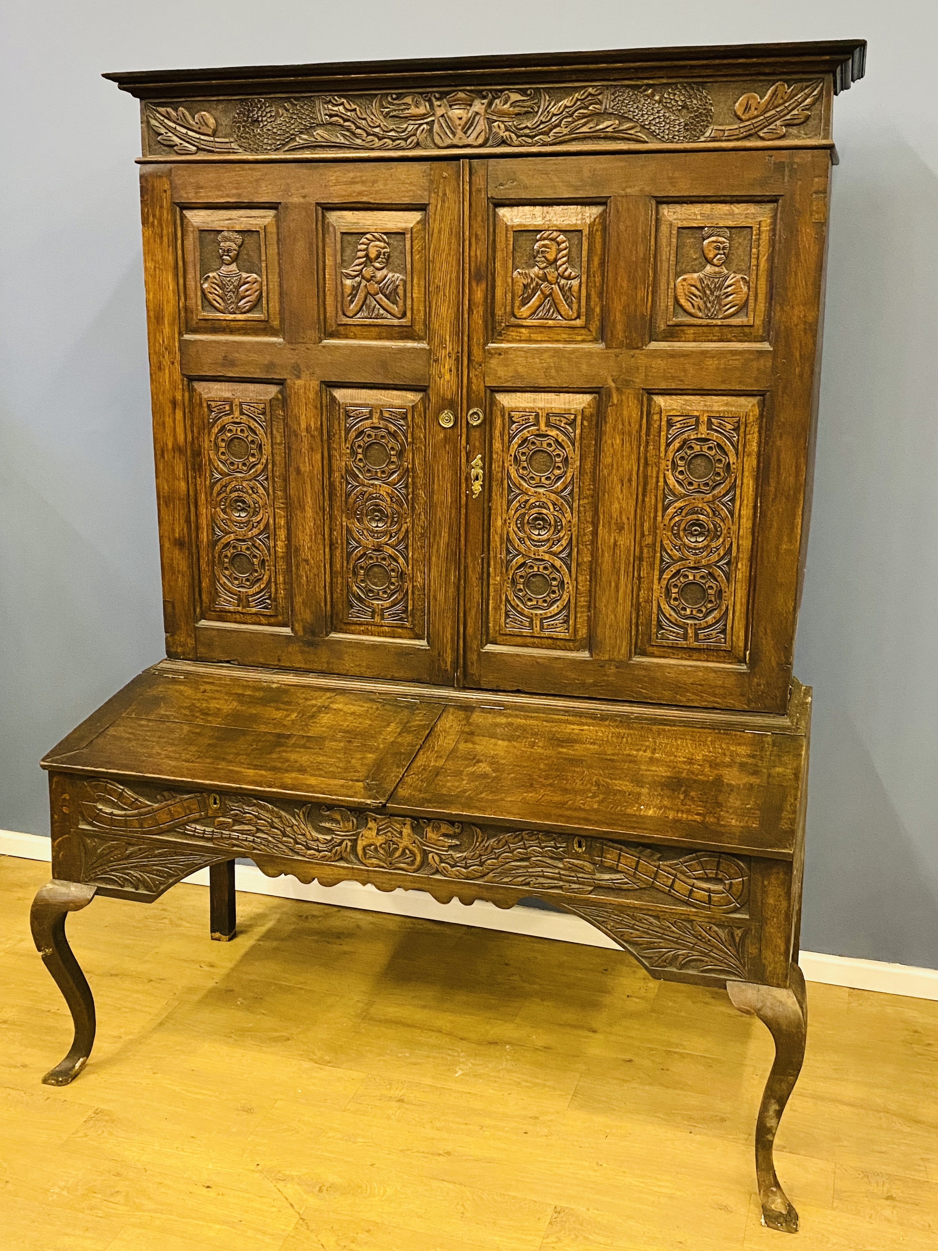 18th century continental oak clerks desk - Image 2 of 8