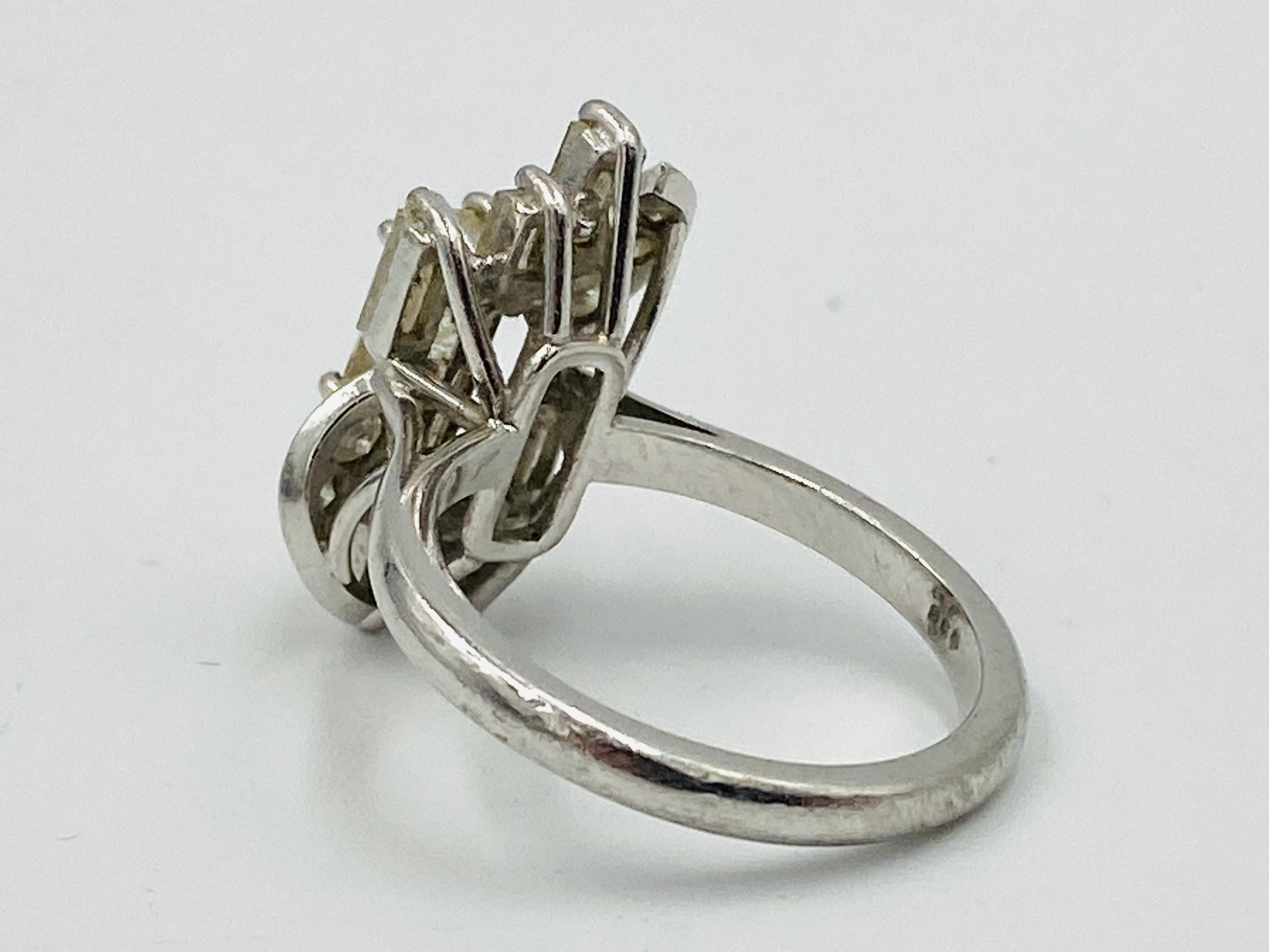 White gold and diamond cocktail ring - Image 3 of 5