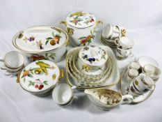 A quantity of Wedgwood Evesham tableware