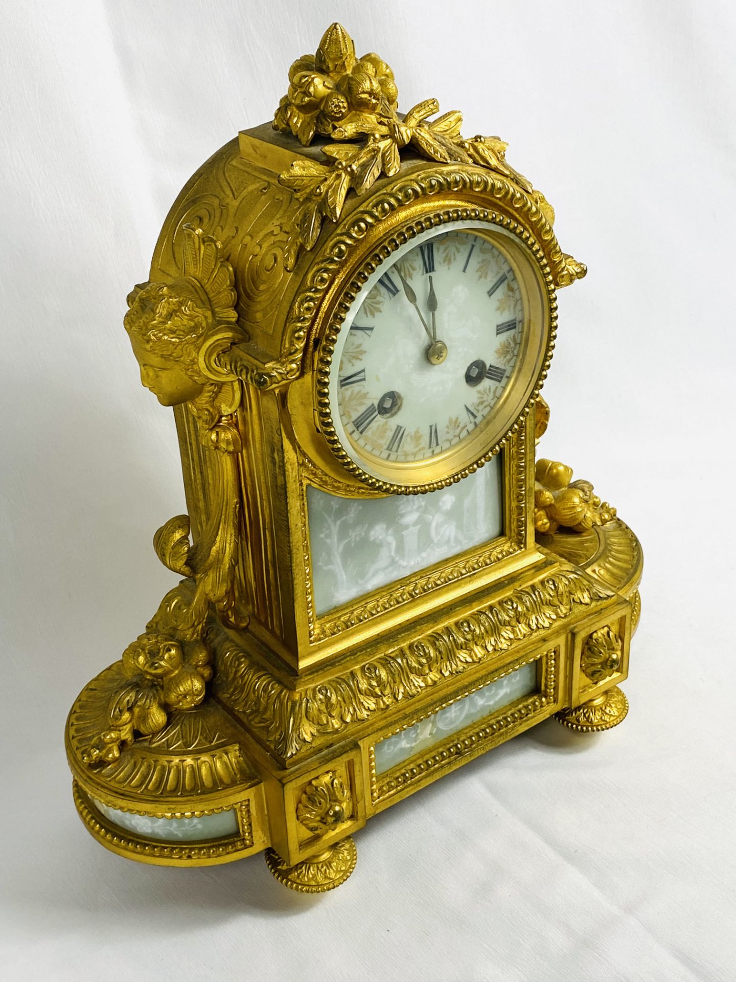 French ormolu mantel clock - Image 2 of 4