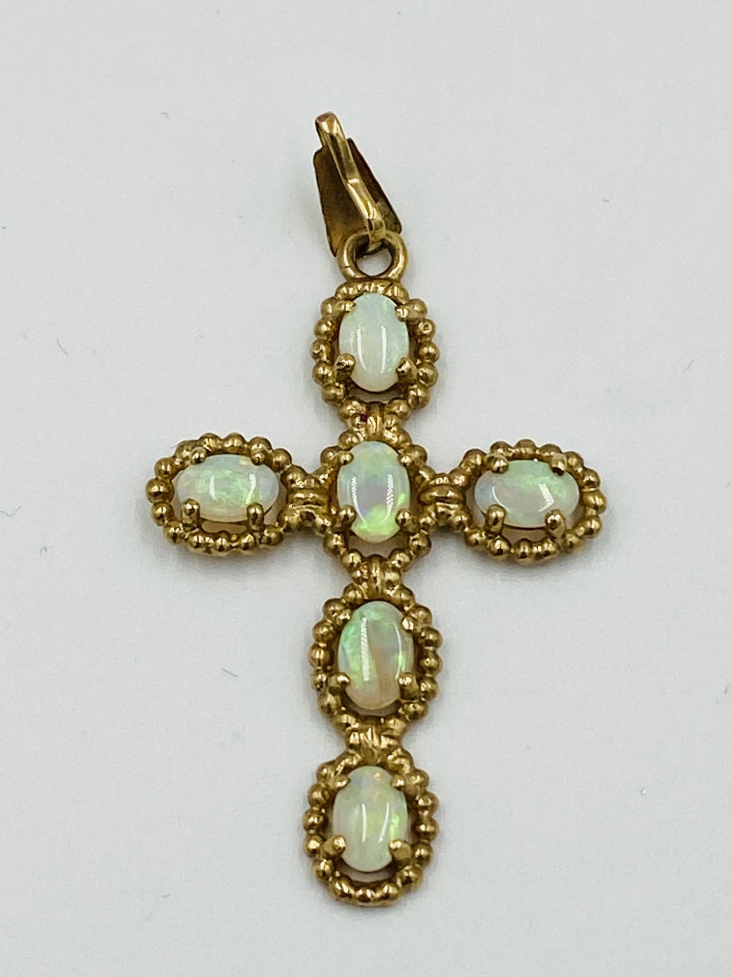 9ct gold and opal pendant - Image 3 of 3