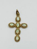 9ct gold and opal pendant