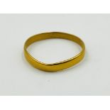 22ct gold band