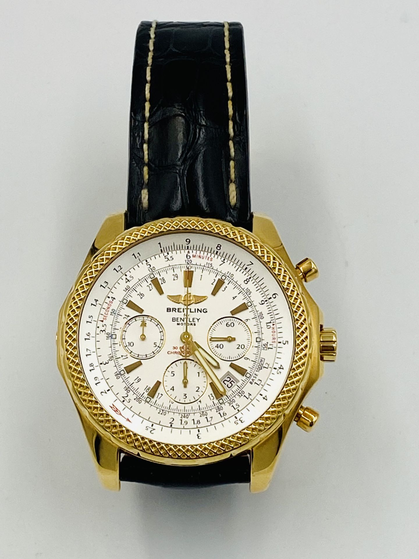Breitling for Bentley. A Special Edition 18K gold automatic calendar chronograph wristwatch - Image 10 of 12