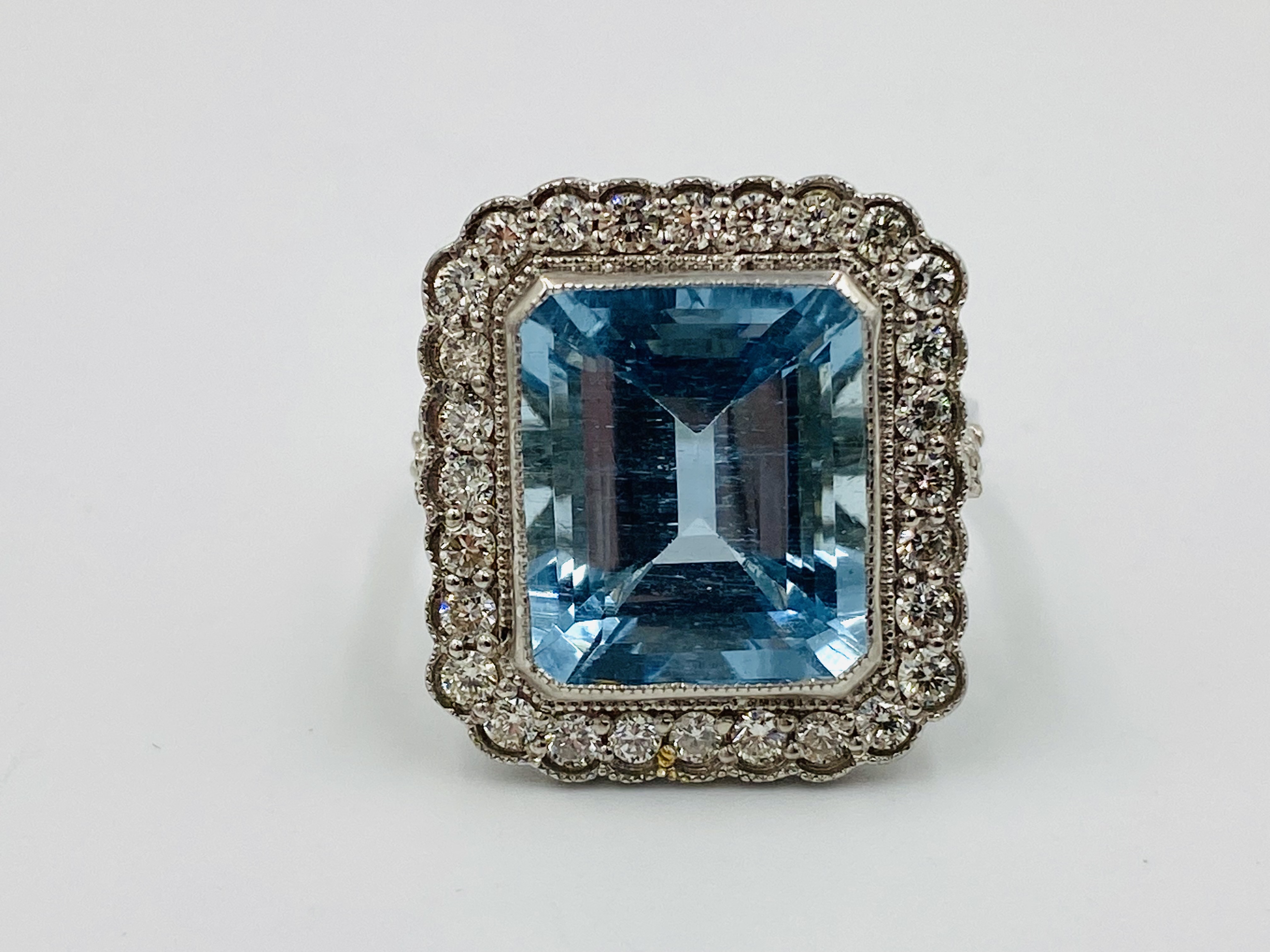 18ct white gold, aquamarine and diamond ring - Image 2 of 5