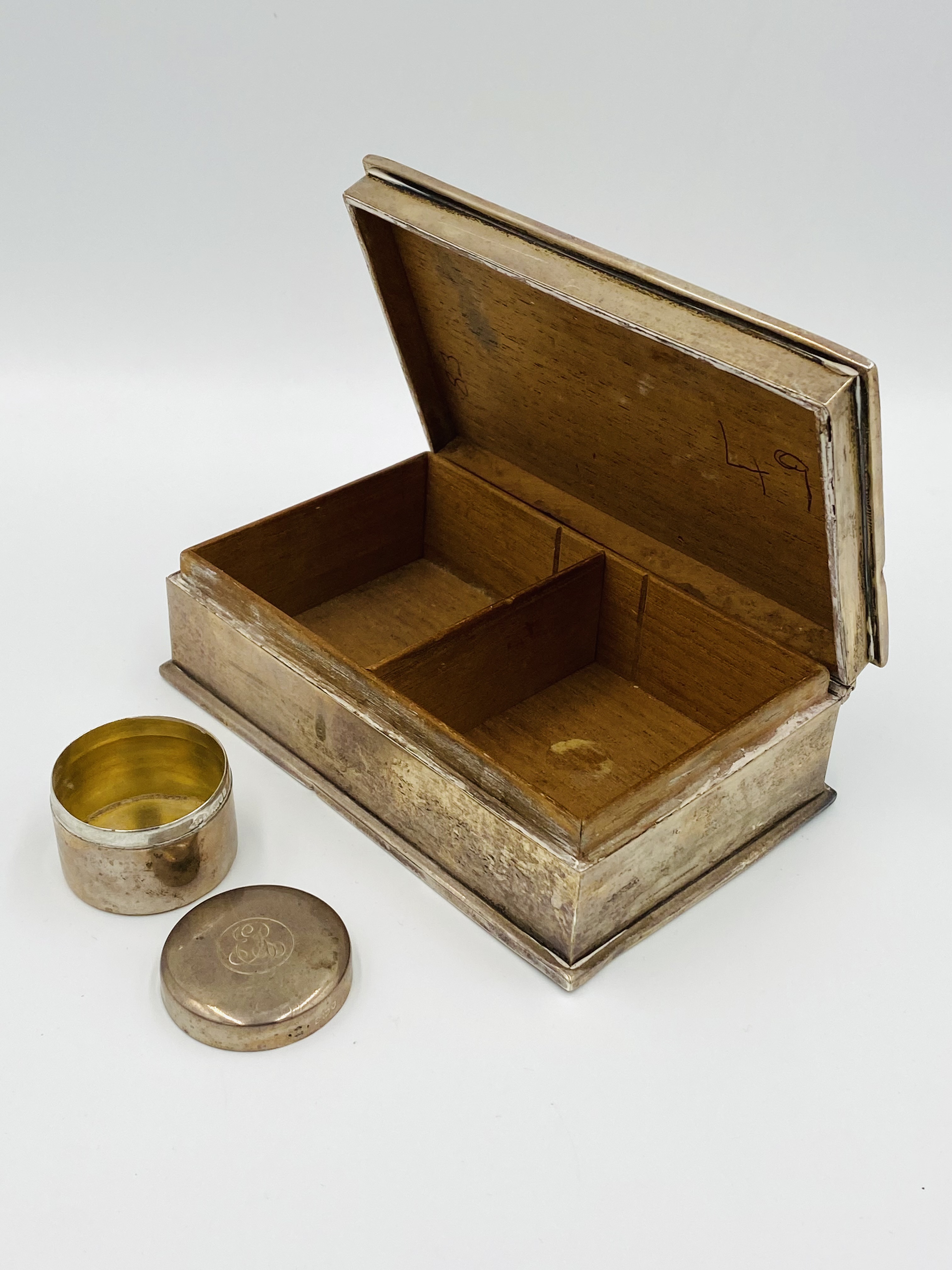 Silver cigarette box with inscription to lid, Birmingham 1927. From the Estate of Dame Mary Quant - Image 3 of 4