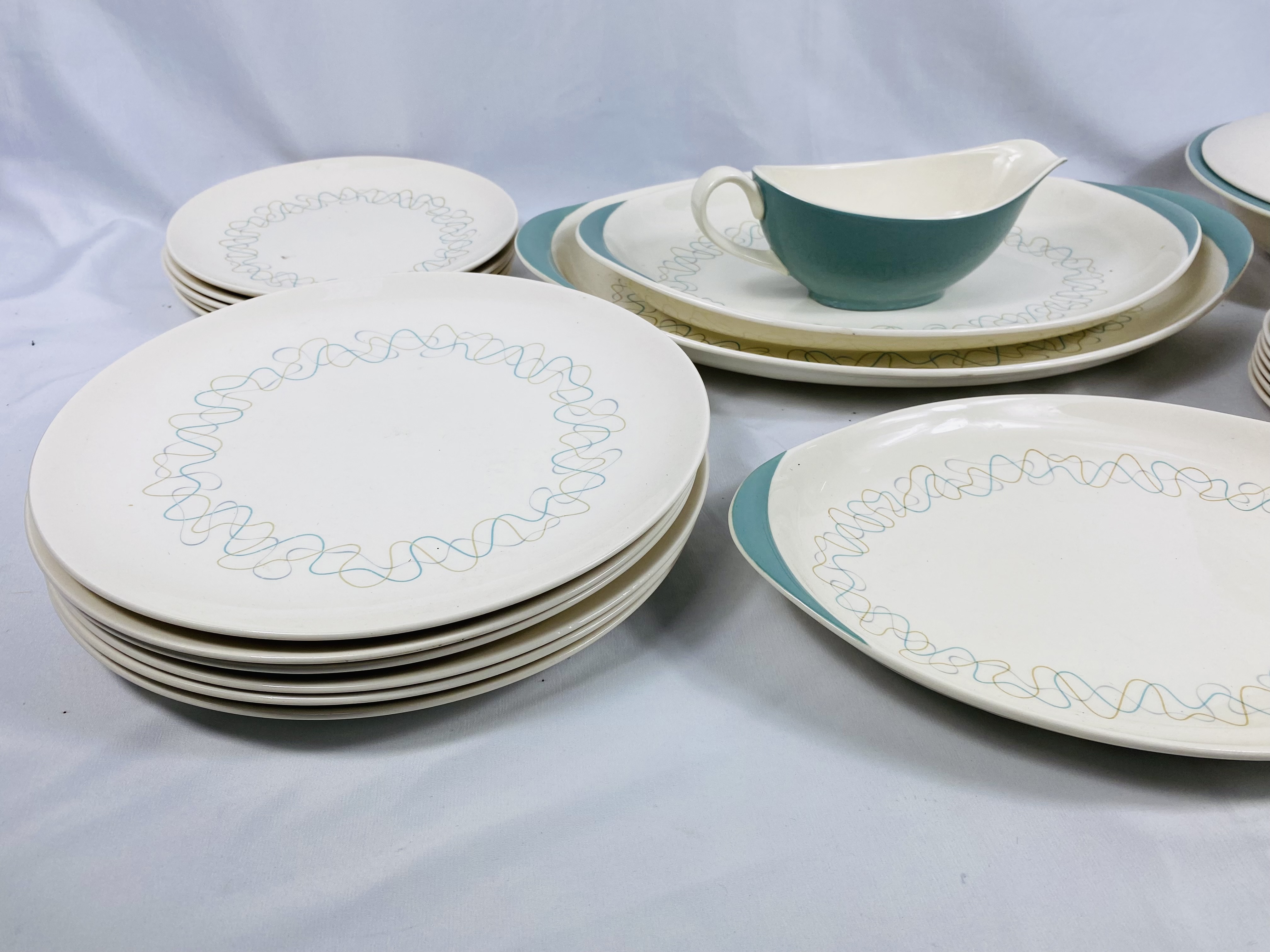 Royal Doulton Tracery part dinner service - Image 2 of 4