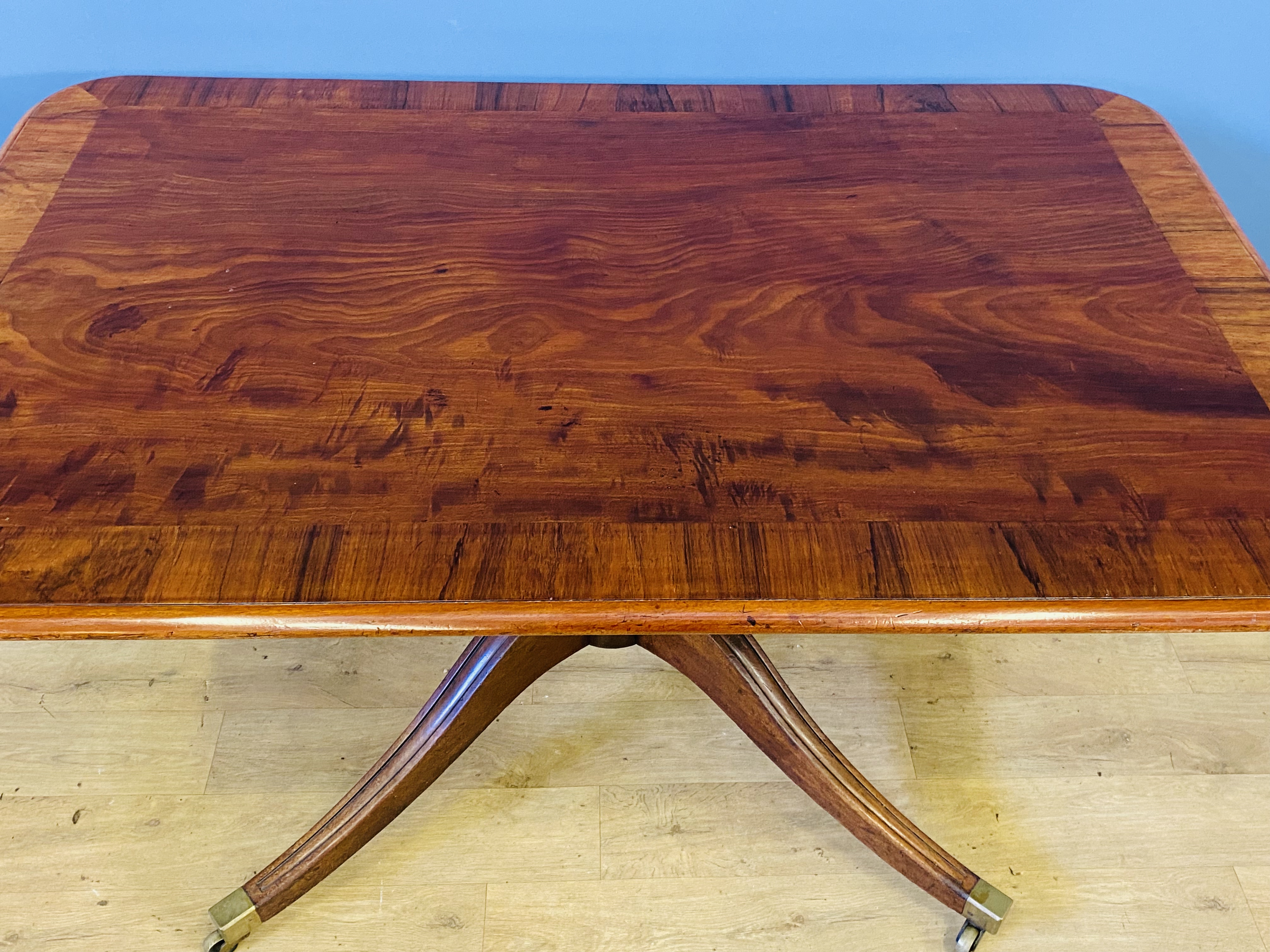 Victorian mahogany tilt top breakfast table - Image 3 of 5
