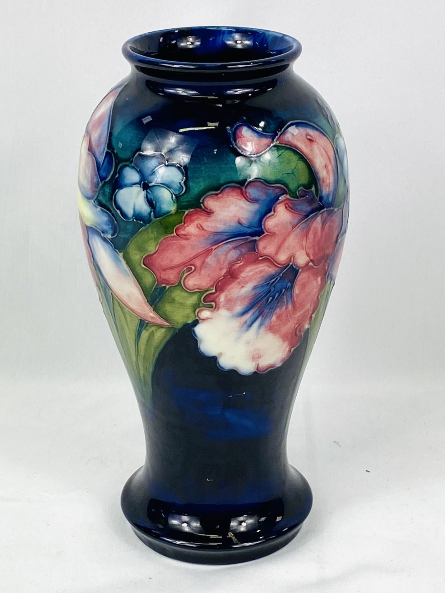 Moorcroft vase - Image 2 of 4