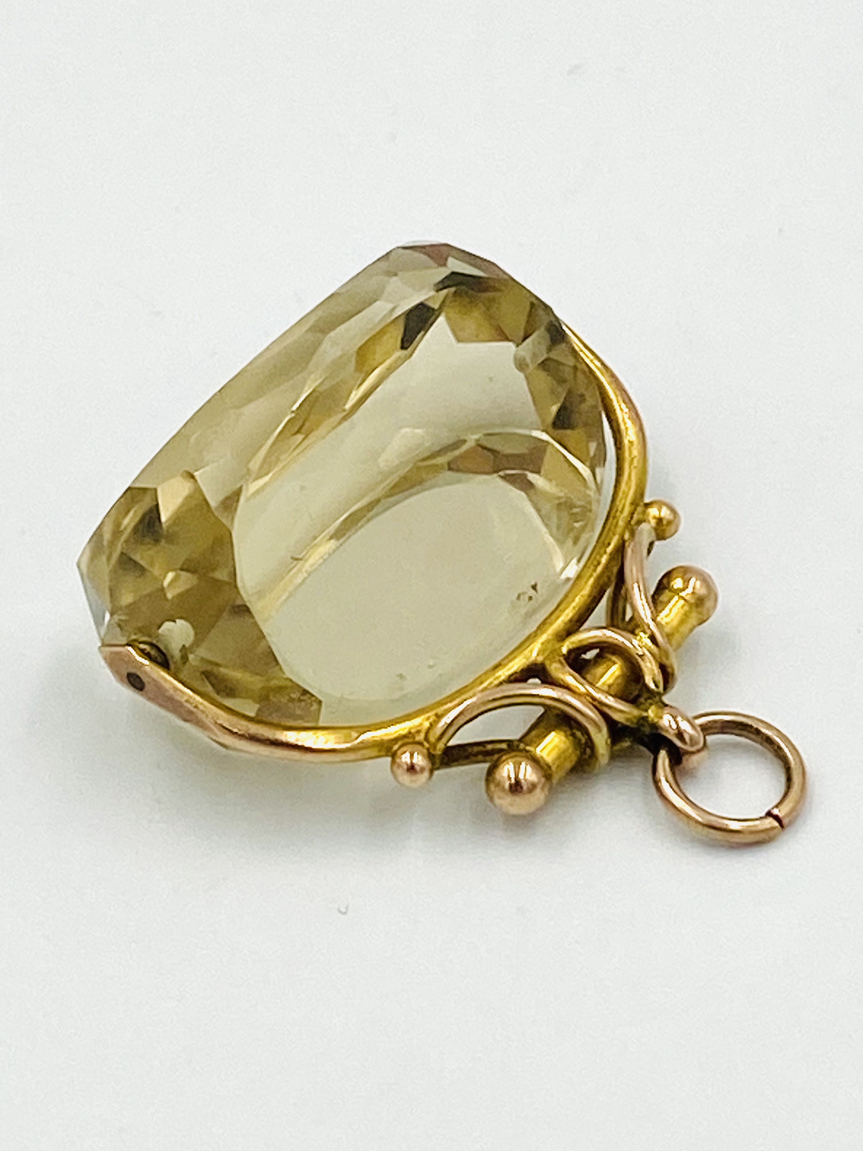 9ct gold and citron fob - Image 2 of 3