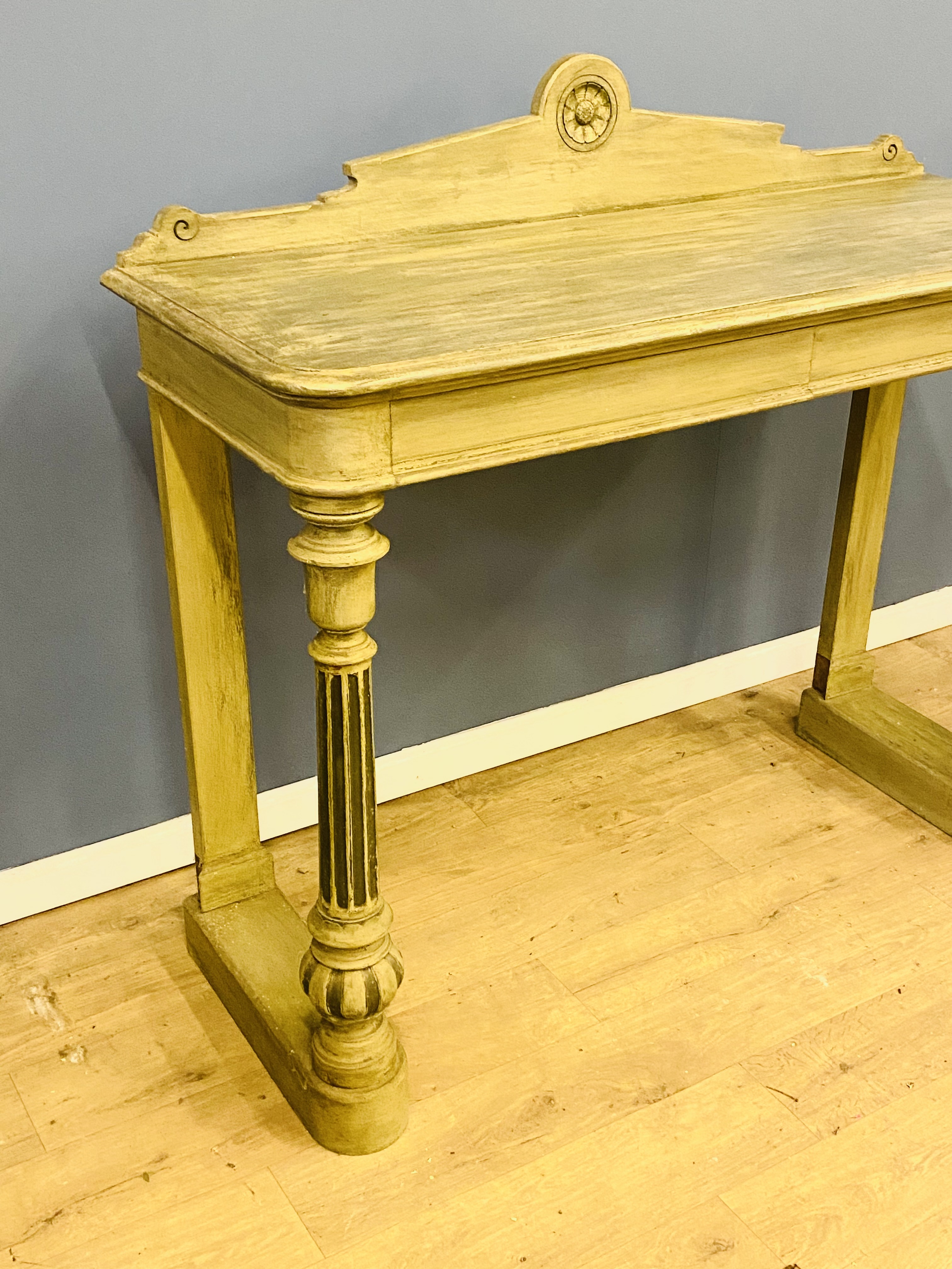 Pine console table. From the Estate of Dame Mary Quant - Image 2 of 3