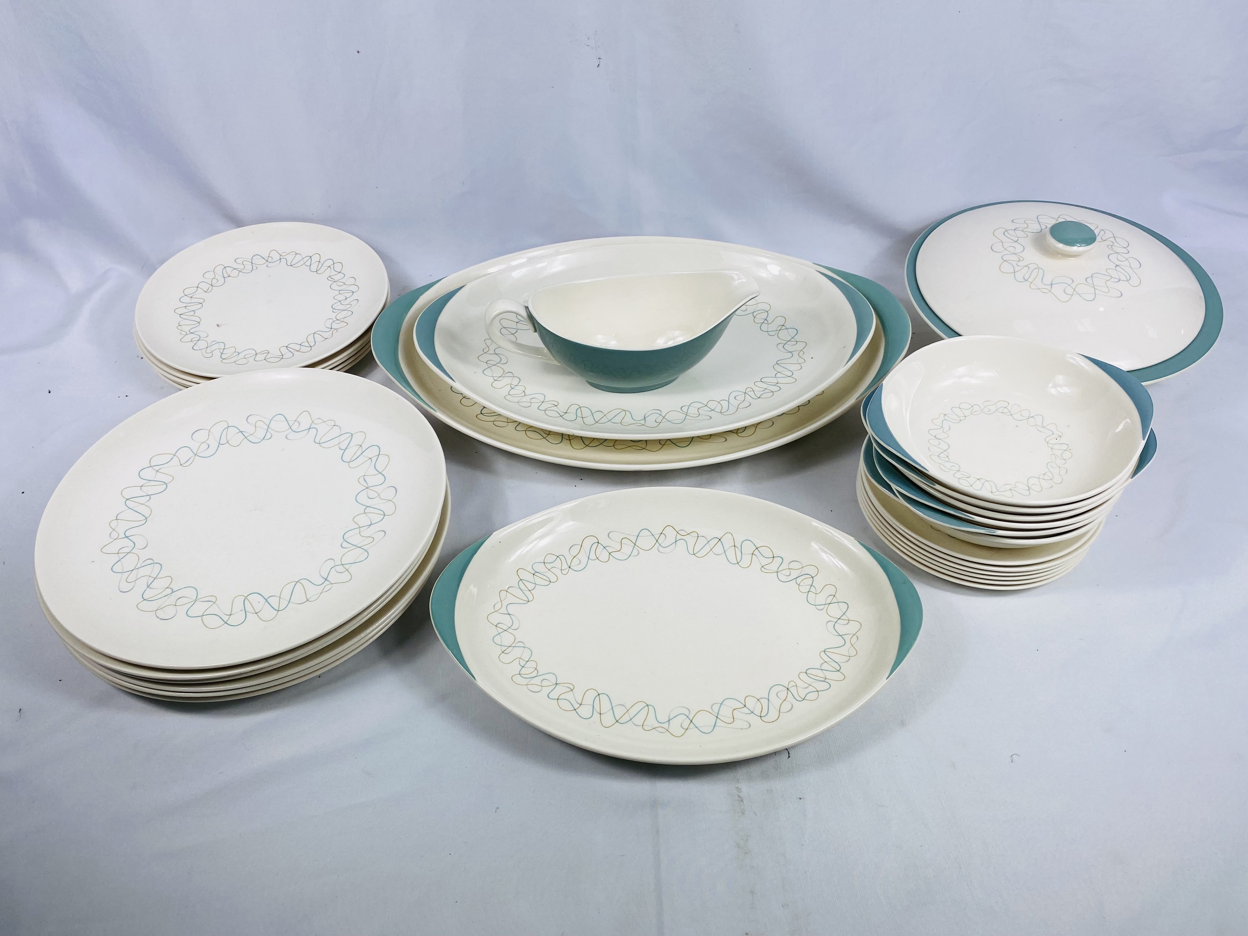 Royal Doulton Tracery part dinner service - Image 4 of 4