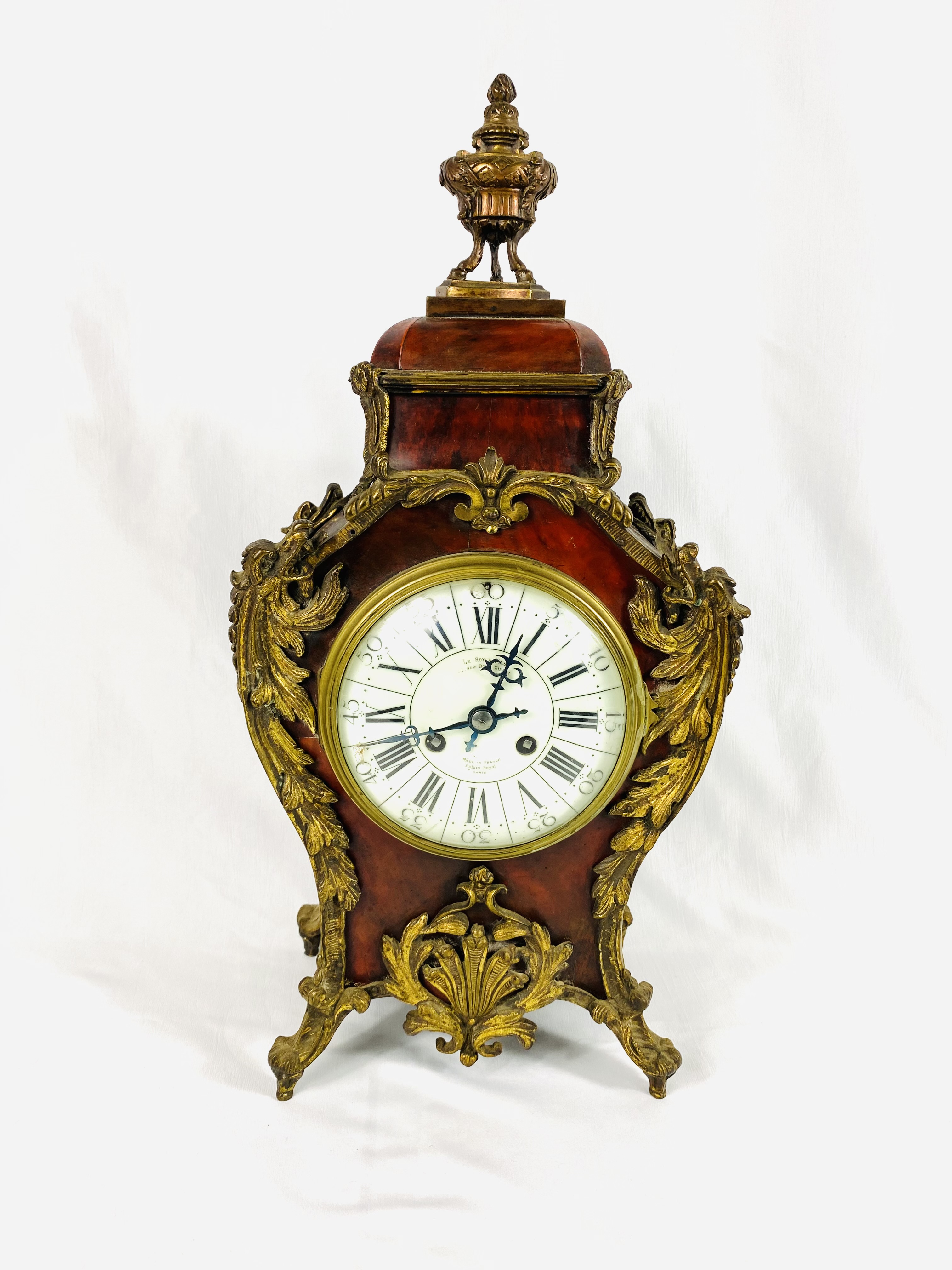 French Palais Royal wood and ormolu mantel clock. From the Estate of Dame Mary Quant - Image 7 of 12