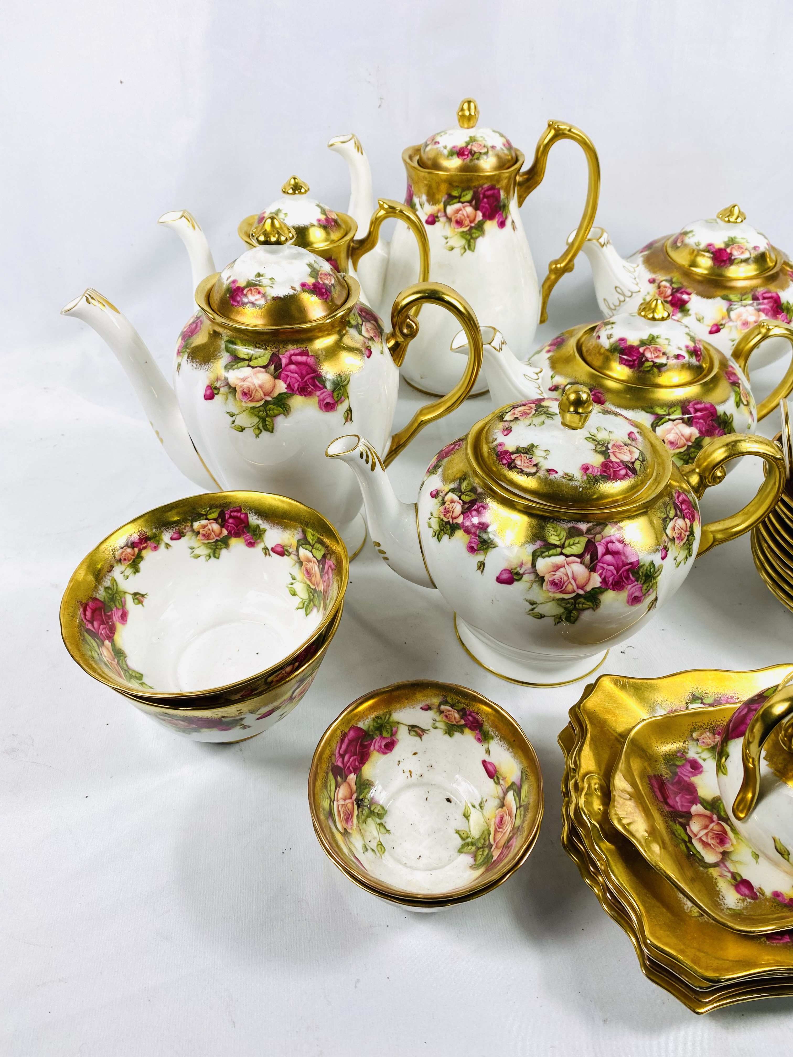 Royal Chelsea Golden Rose part dinner and tea set - Image 4 of 6