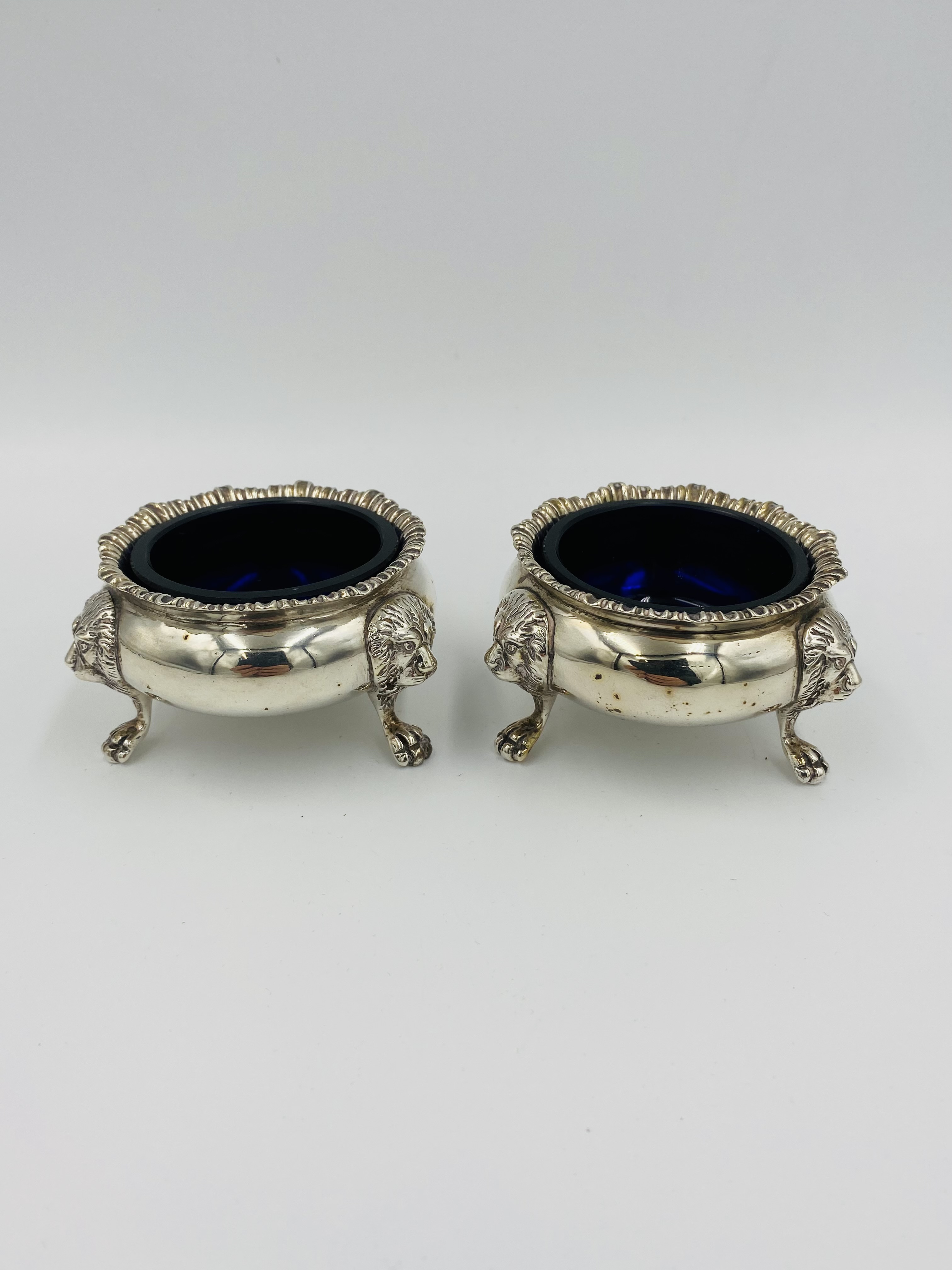 A pair of silver cruet bowls together with a silver filigree bonbon dish - Image 2 of 7