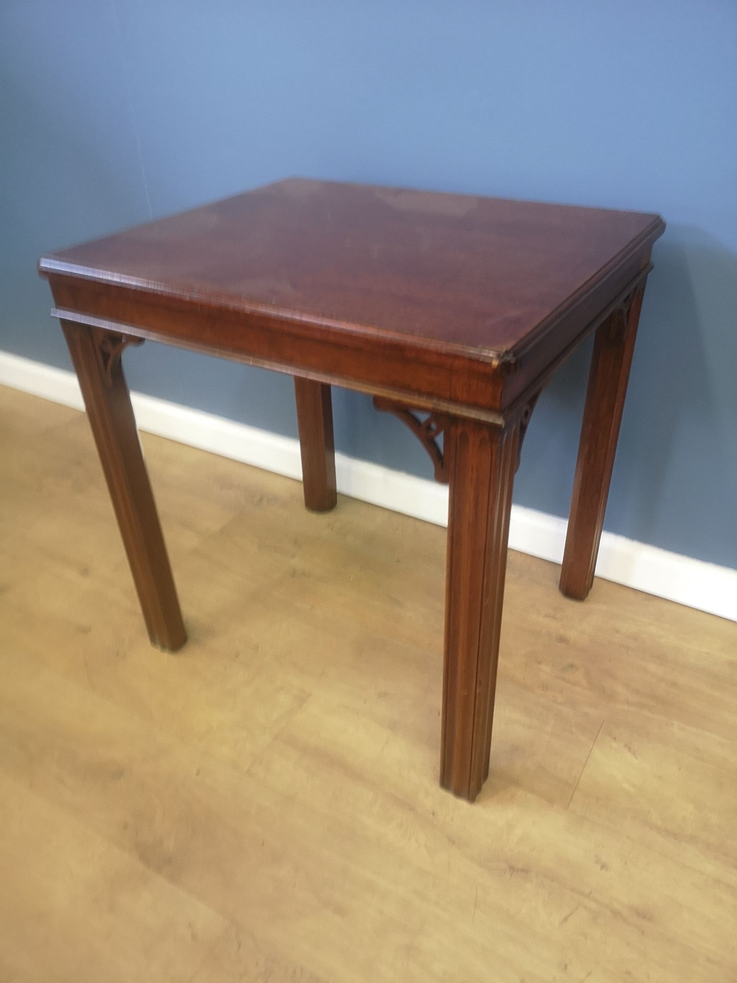 Contemporary mahogany side table - Bild 3 aus 4
