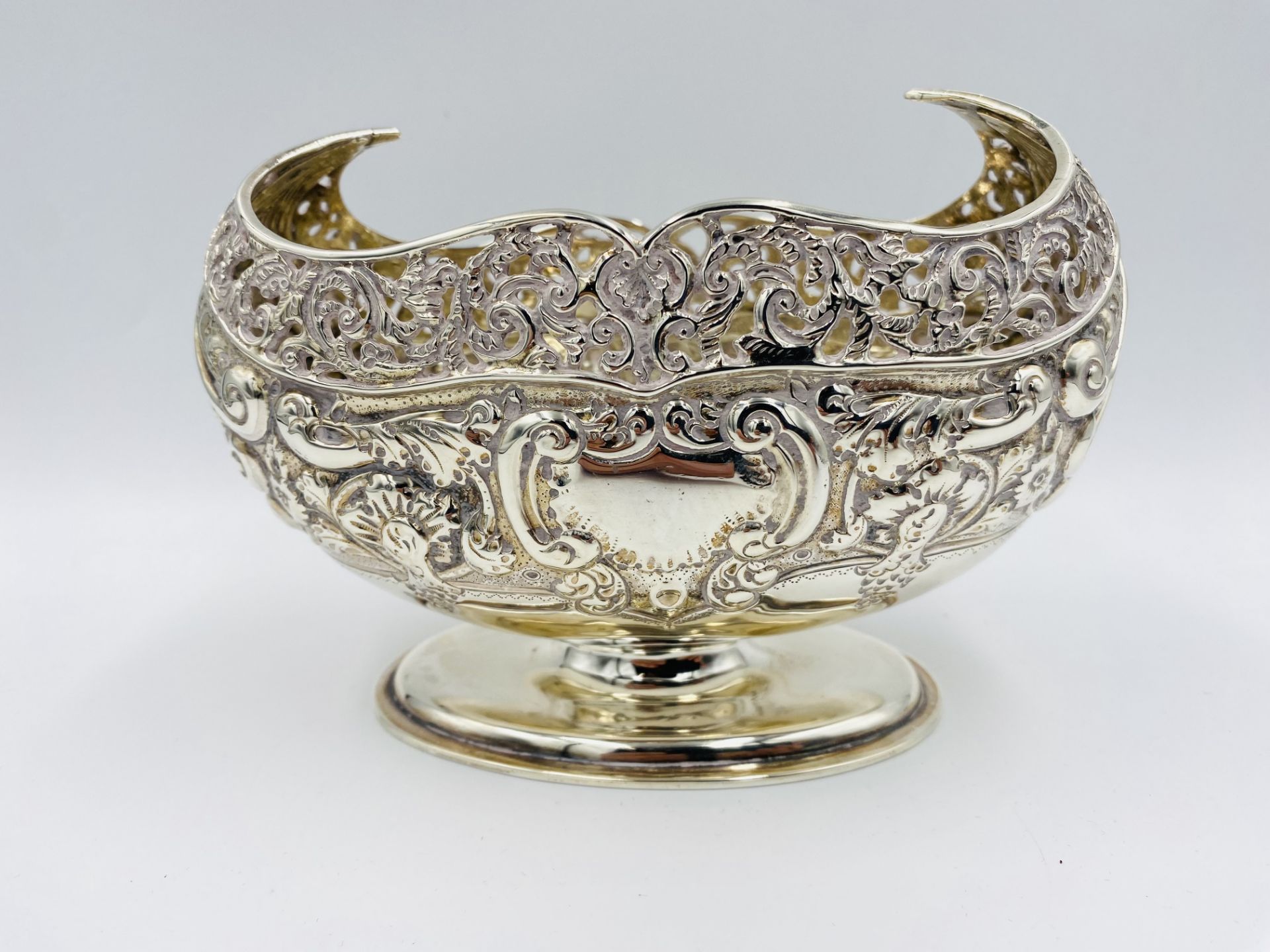 Victorian silver bonbon dish, London 1897 - Image 2 of 3