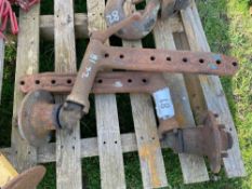 2 Ford axle stub axles