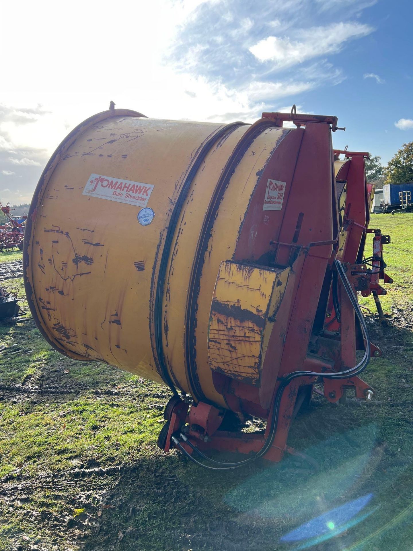 Teagle Tomahawk 5050 round bale shredder - Image 2 of 3