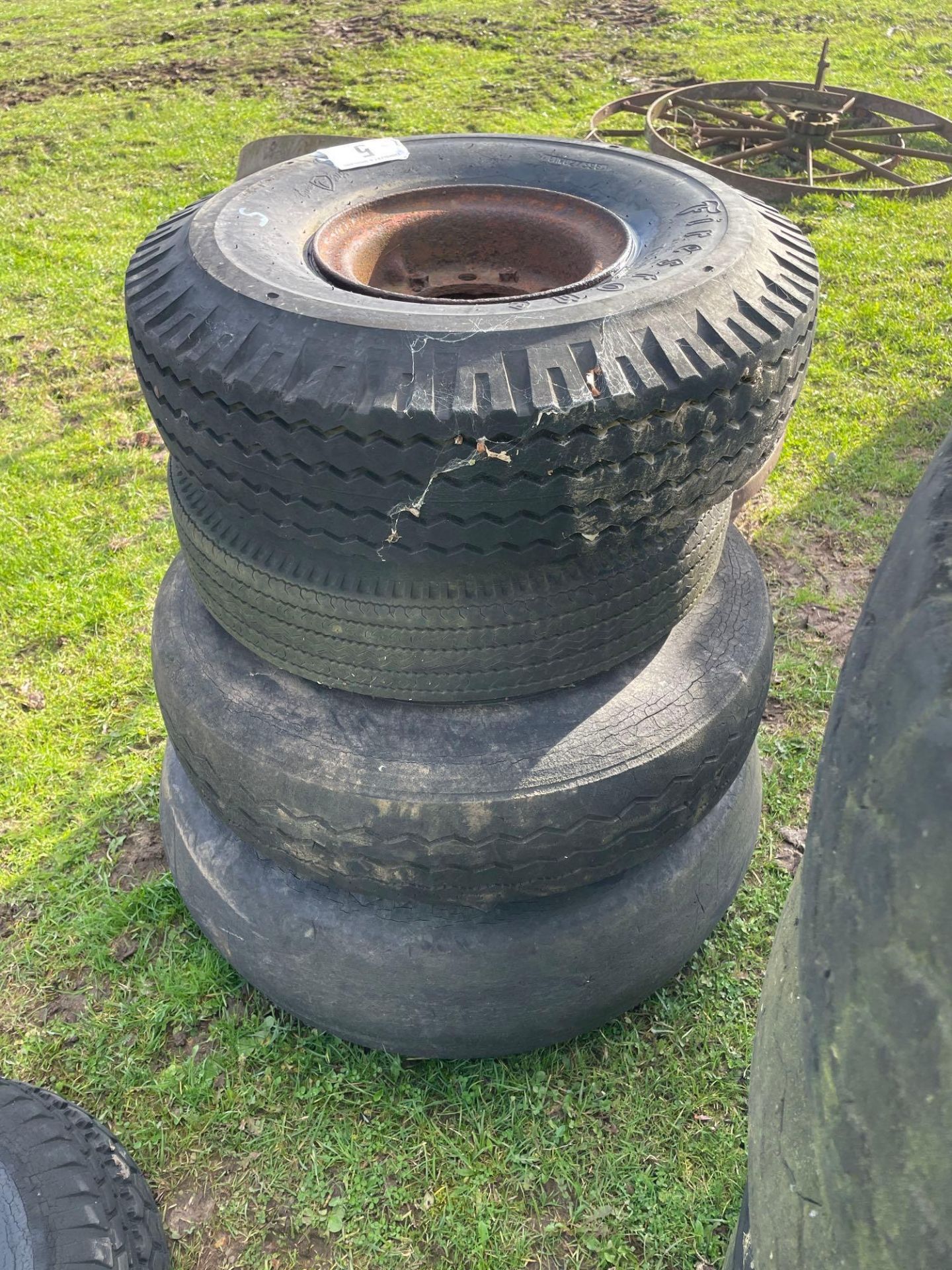 4 Wheels and tyres - Image 2 of 6