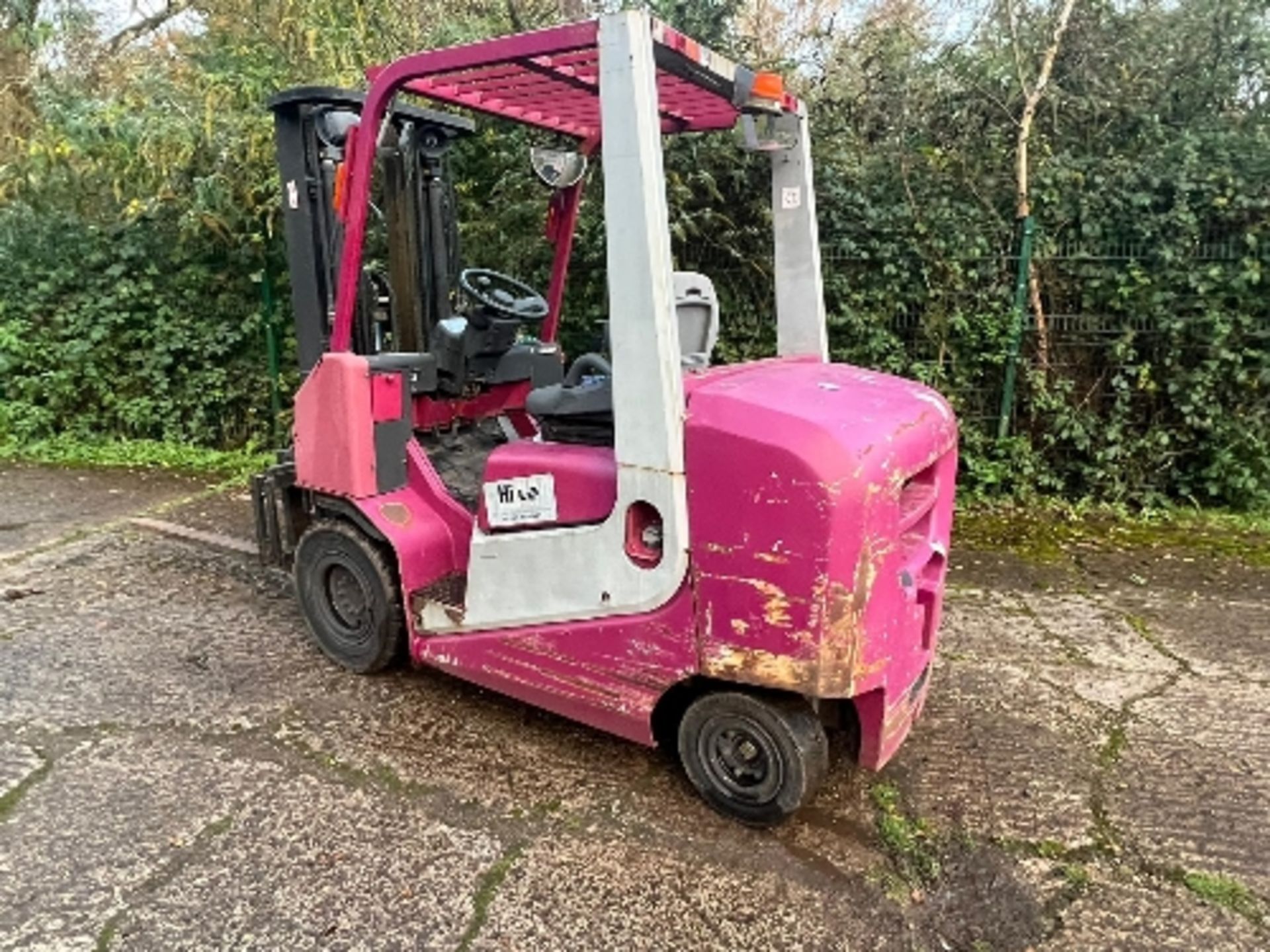 TCM diesel forklift Triple mast with side shift - Image 5 of 5