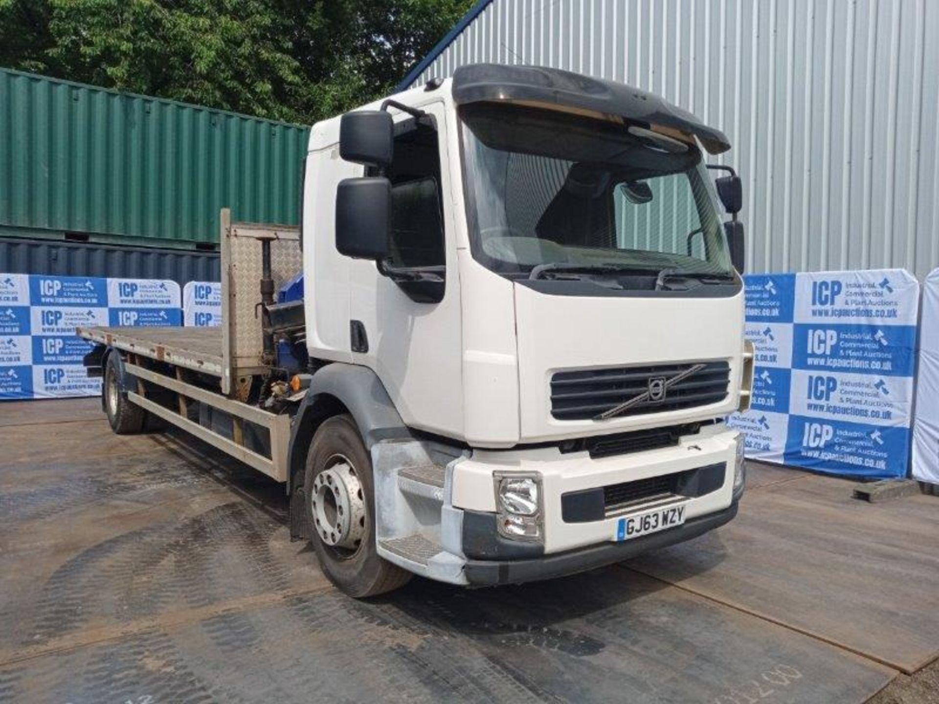 Volvo FL240 Auto, Dropside Flat 23.5ft with a 2017 PM 6022 Crane mounted - Image 10 of 50