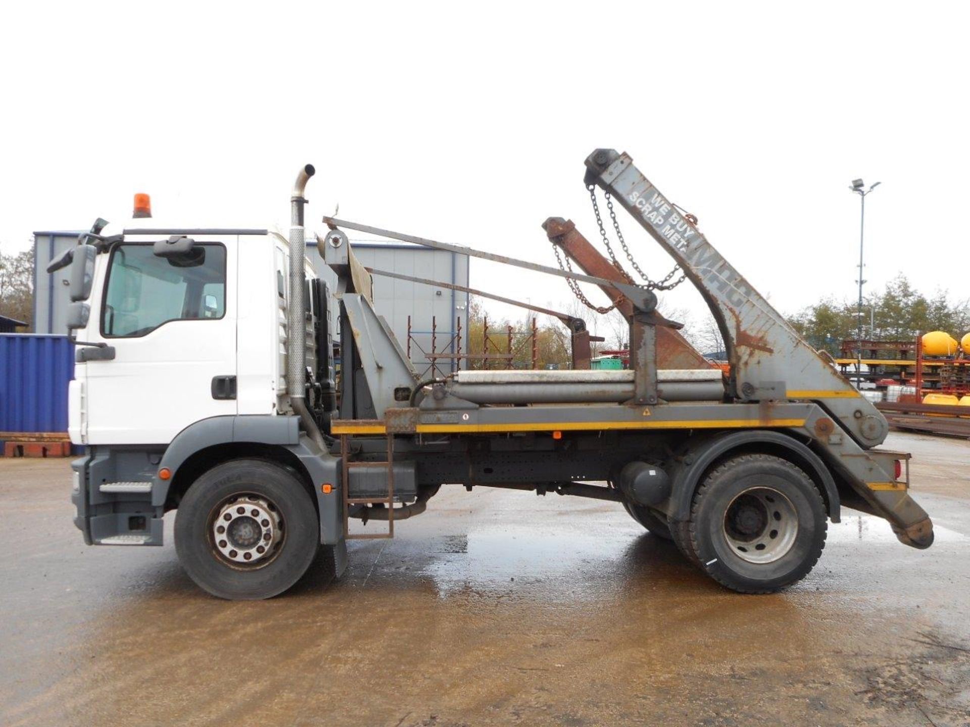 MAN TGM 18.250 4X2 BB with a HUVA LIFT HG Skip Loader and HYVA Auto Sheet - Image 8 of 15