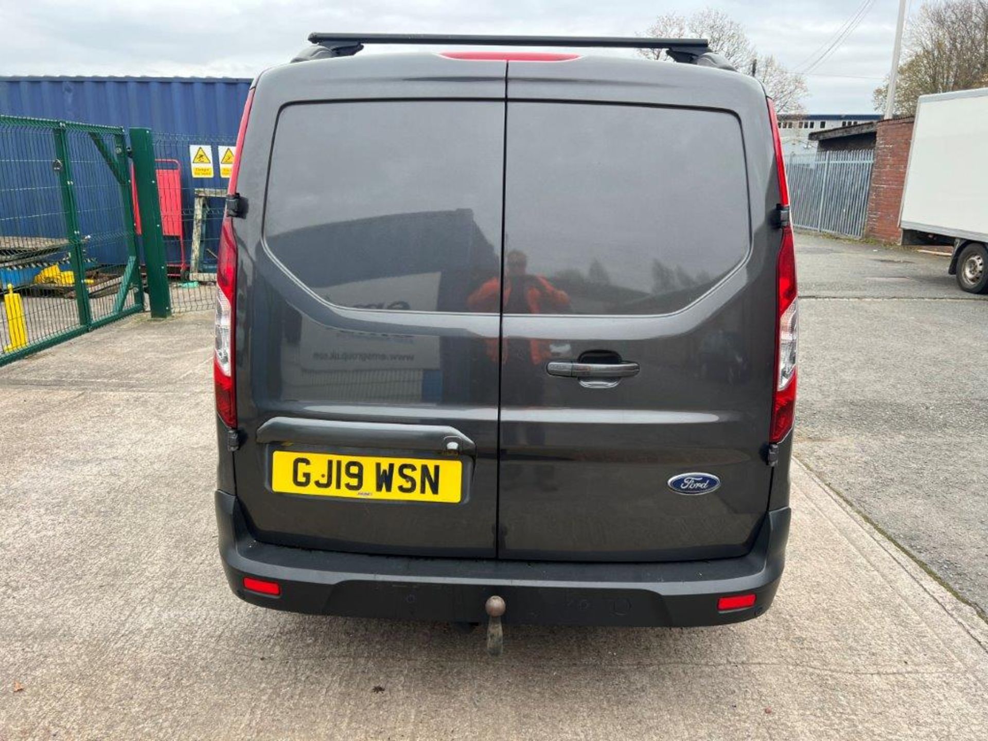 Ford Transit Connect 200 LTD TDCI Auto, Euro 6, 2019, facelift dash/screen - Image 5 of 16