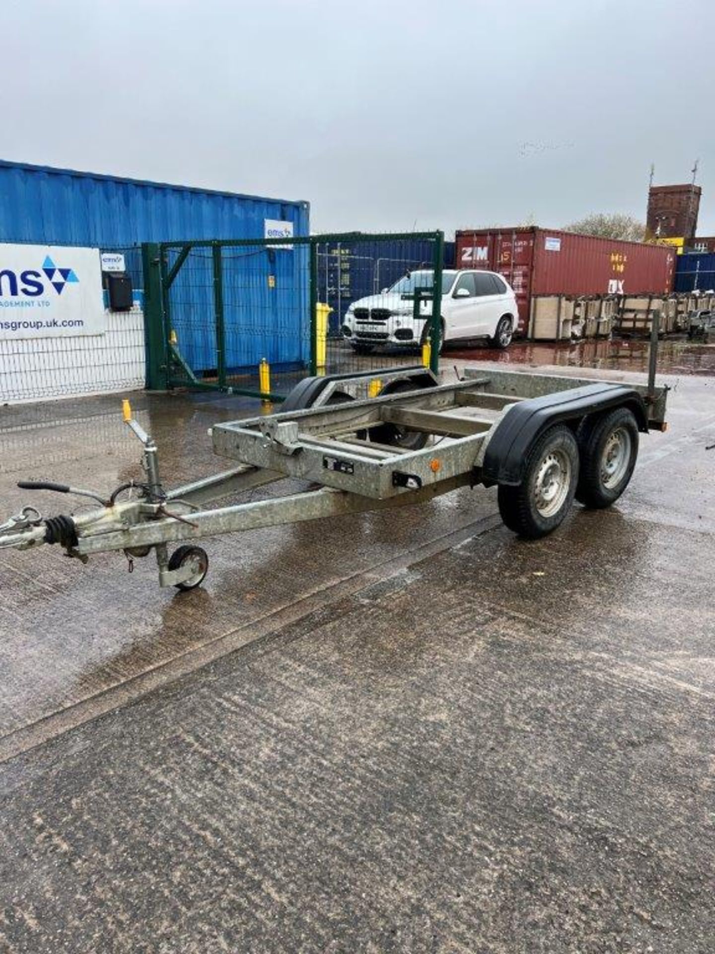 Knott-Avonride Twin Axle Generator Trailer