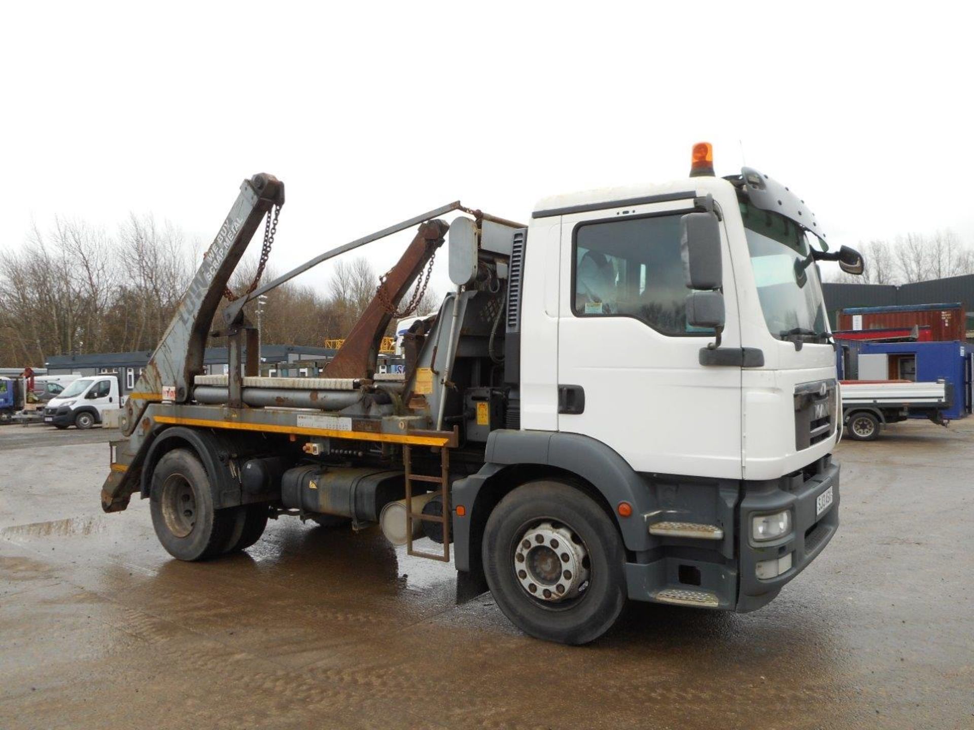 MAN TGM 18.250 4X2 BB with a HUVA LIFT HG Skip Loader and HYVA Auto Sheet - Image 3 of 15