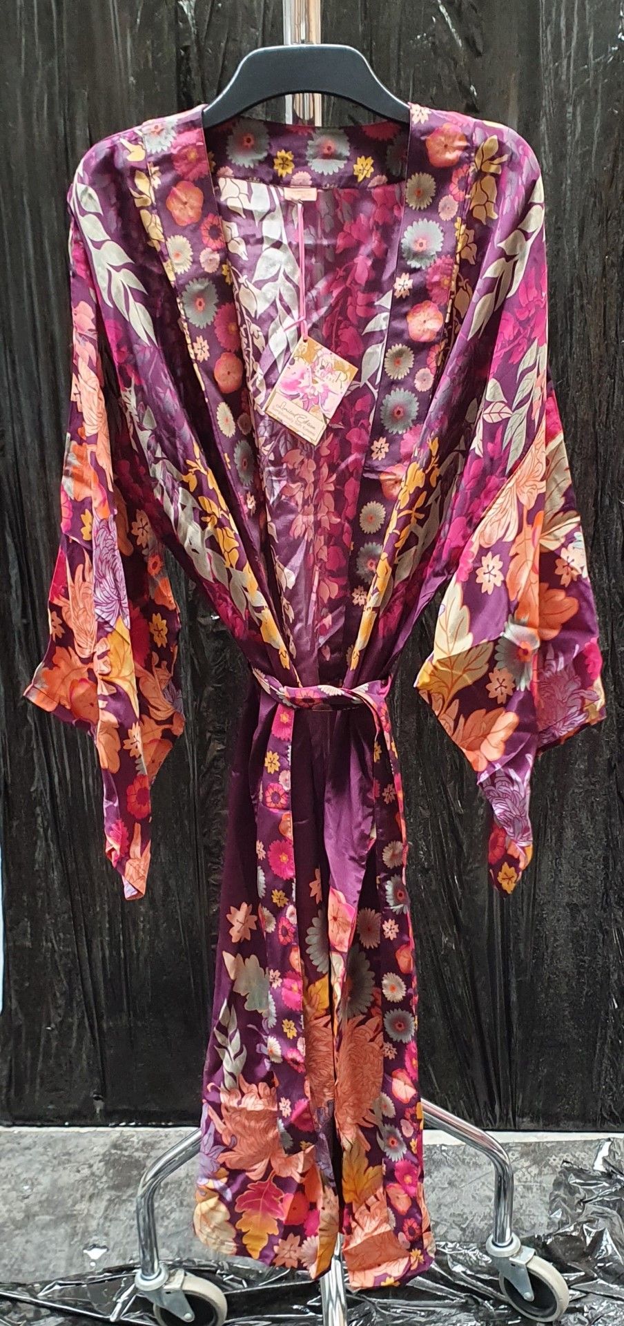 6 x Powder Kimono Style Gowns and 1 x Scarf - Folk Art Petal Finish 100% Viscose Fabric - Adult - Image 5 of 22