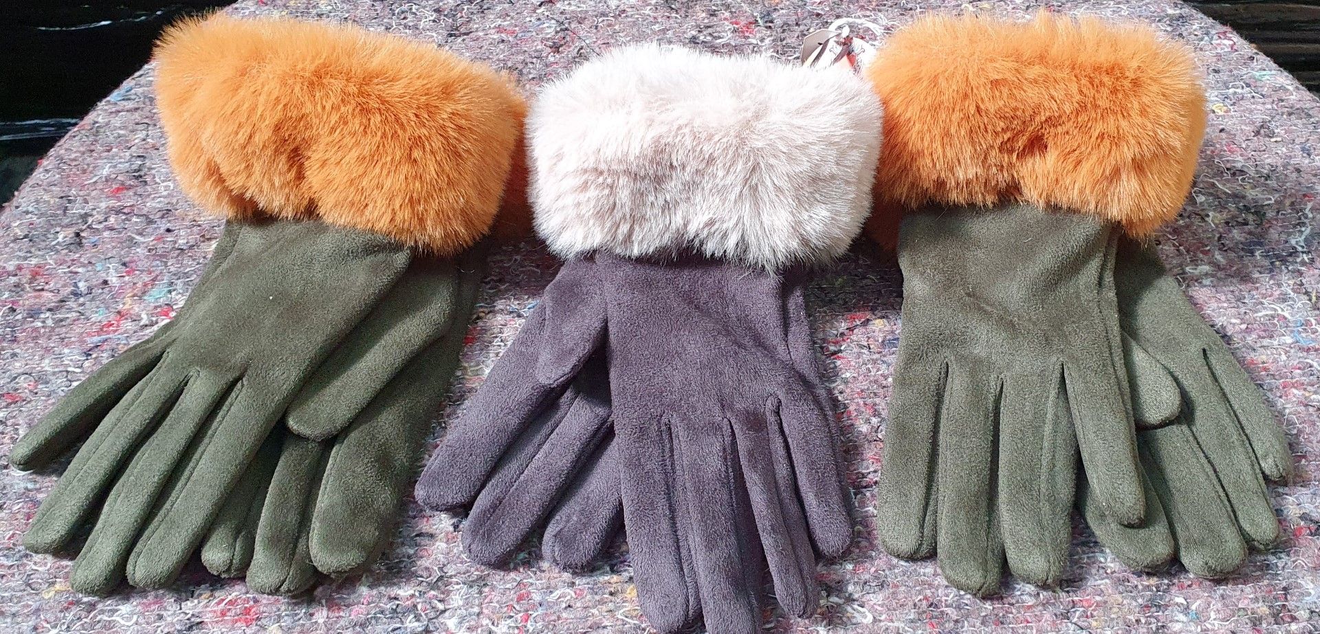 10 x Powder Woolly Bobble Hats and Velvet Gloves With Woolly Cuffs - New Stock - Ref: TCH242 - CL840 - Image 3 of 17