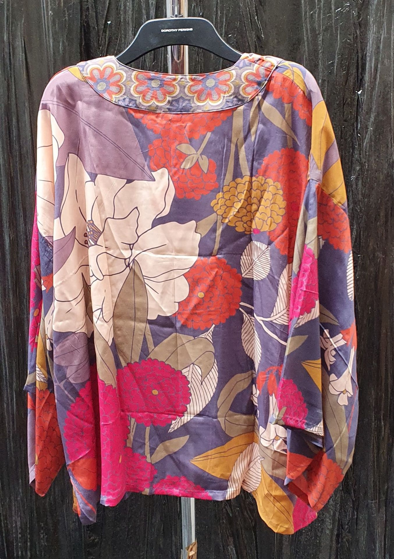 4 x Powder Kimono Jackets - Folk Art Petal Finish 100% Viscose Fabric - Adult One Size - New Stock - - Image 9 of 12