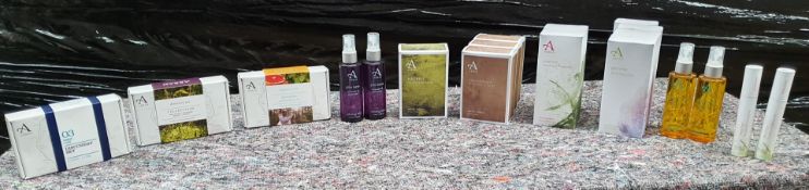 19 x Assorted Arran Bath & Shower Products - Includes Heritage Collection Sets, Calming Mist,